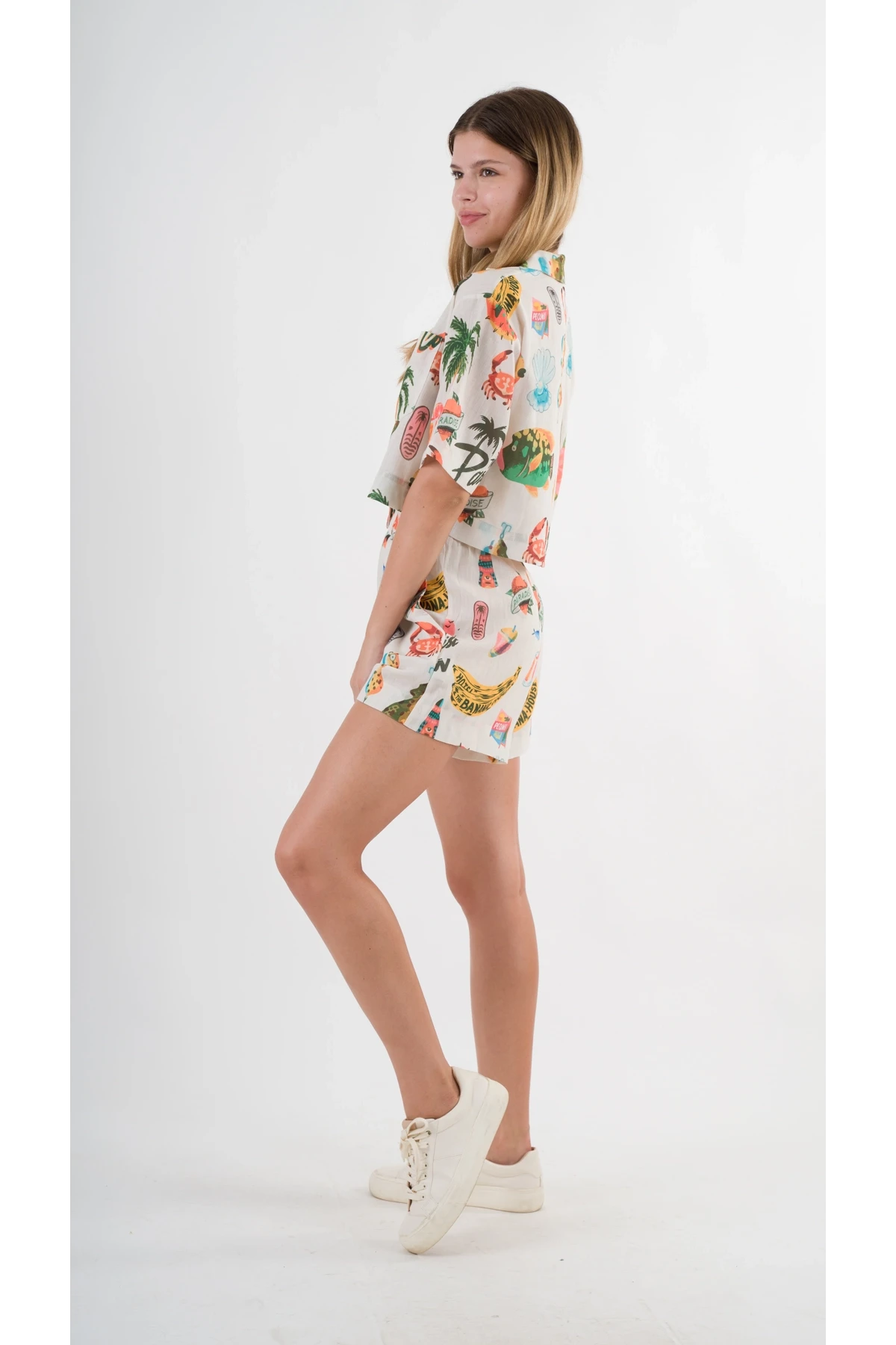 Kadın Çok Renkli Kısa Kollu Crop Gömlek HZL24S-YY299