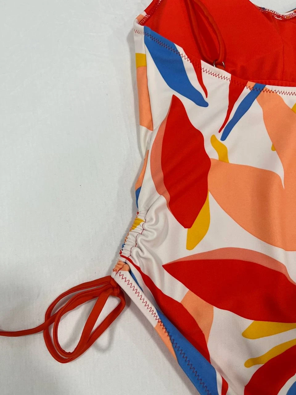 Kadın Çok Renkli Tropikal Desenli Astarlı Mayo HZL25S-AR1823