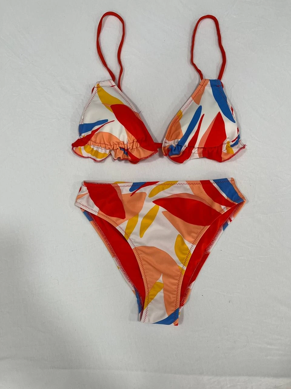 Kadın Çok Renkli Tropikal Desenli Astarlı Üçgen Bikini Takım HZL25S-AR1616