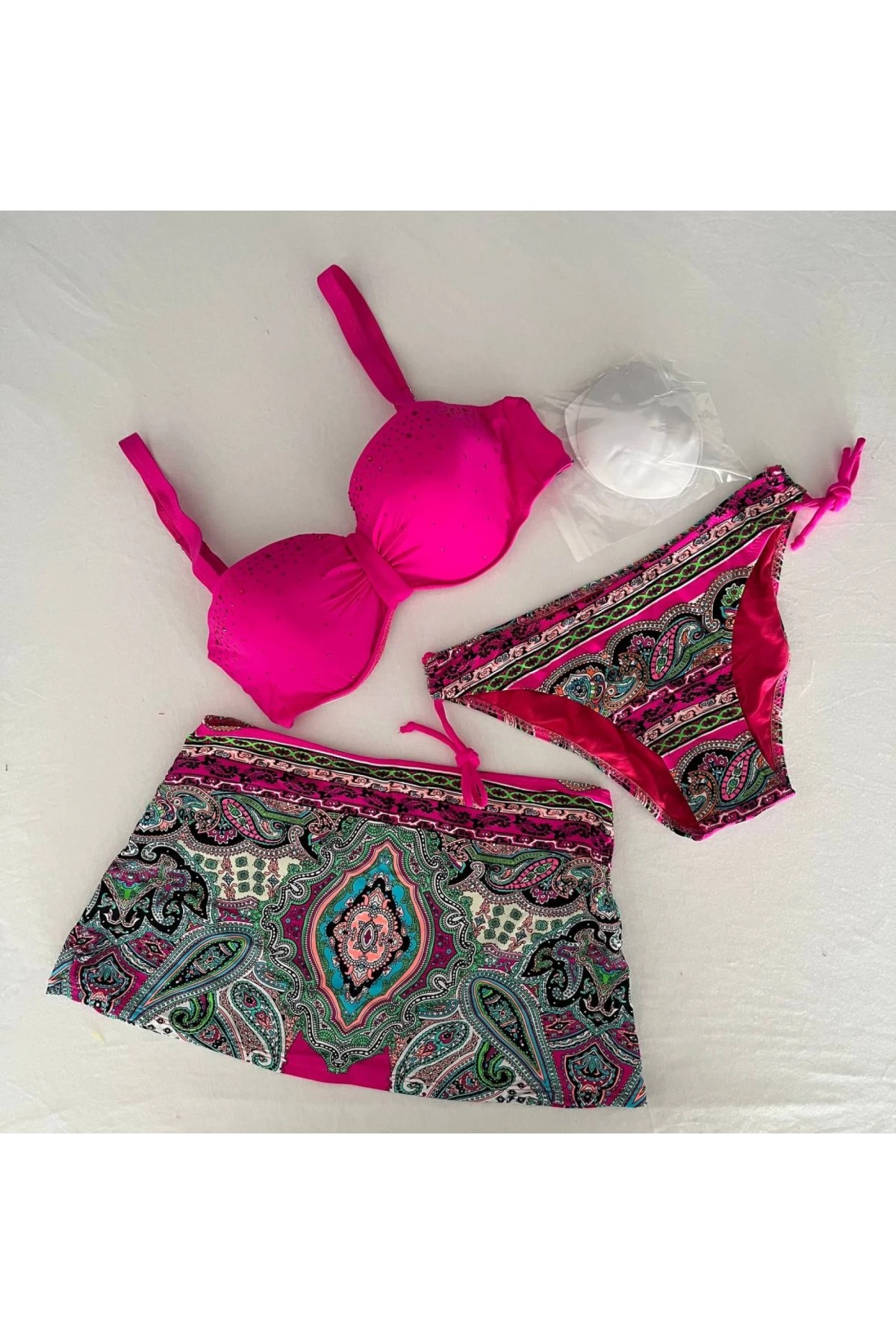 Kadın Fuşya Taş İşlemeli Desenli 3 Parça Bikini Takım HZL25S-LC3326