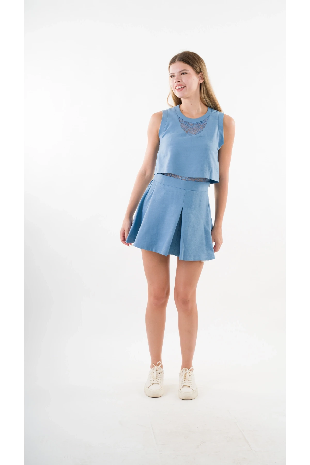 Kadın İndigo Mavi Dantel Desenli Bisiklet Yaka Kolsuz Astarlı Elbise HZL24S-YY10021