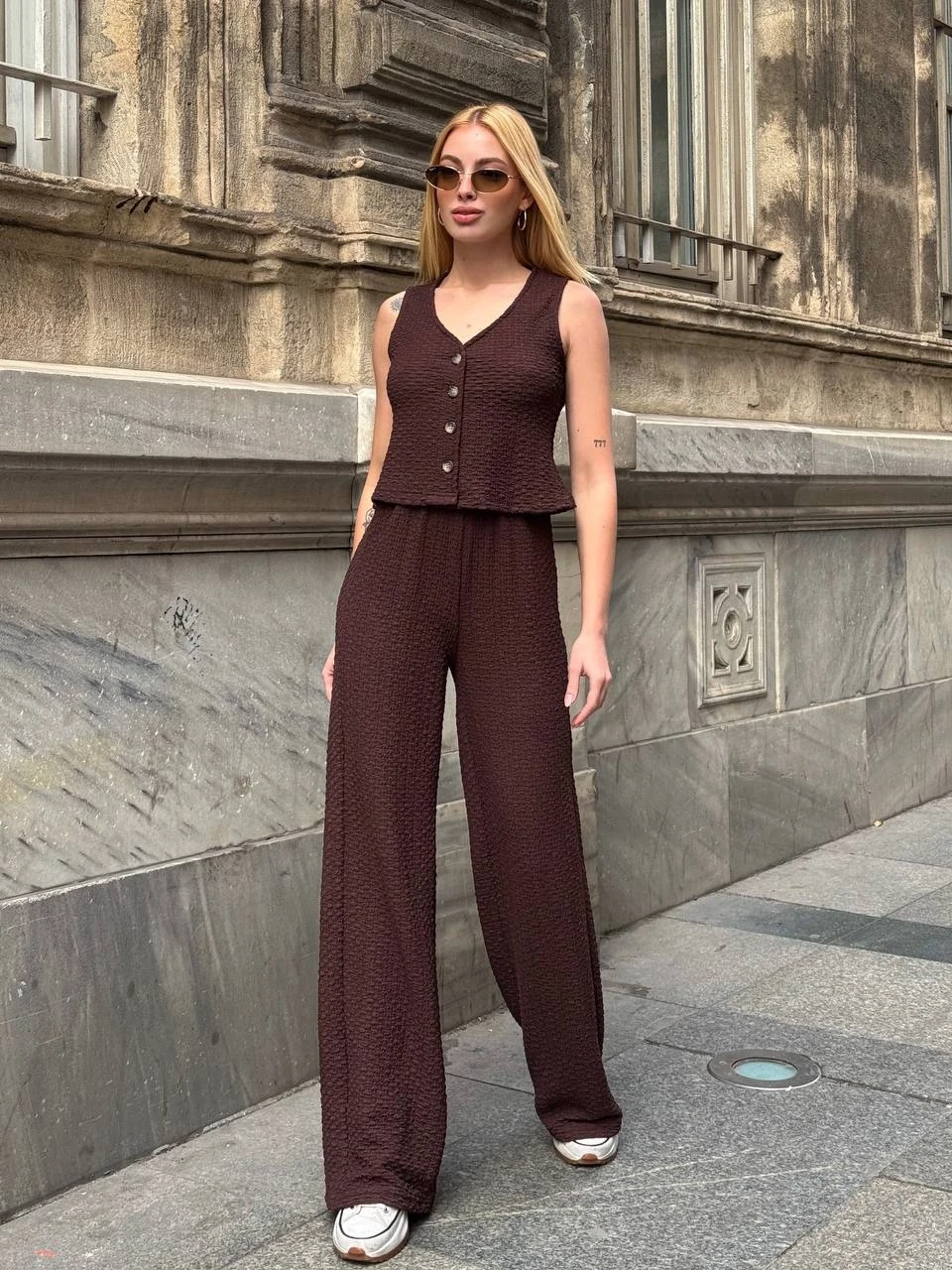 Kadın Kahverengi Beli Lastilkli Gofre Kumaş Pantolon HZL24S-ZK13261