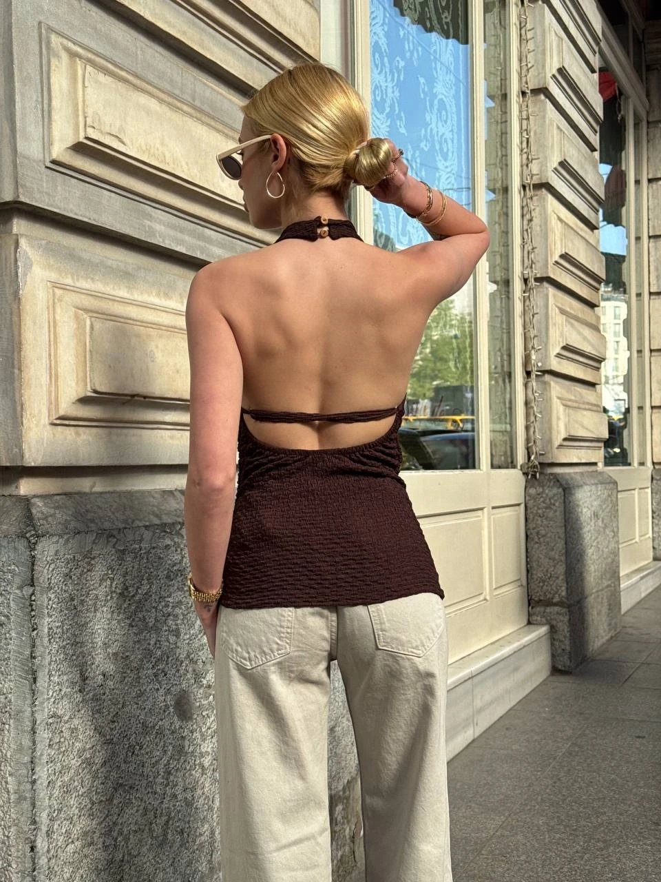 Kadın Kahverengi Boyundan Bağlamalı Gofre Kumaş Bluz HZL25S-ZK13631