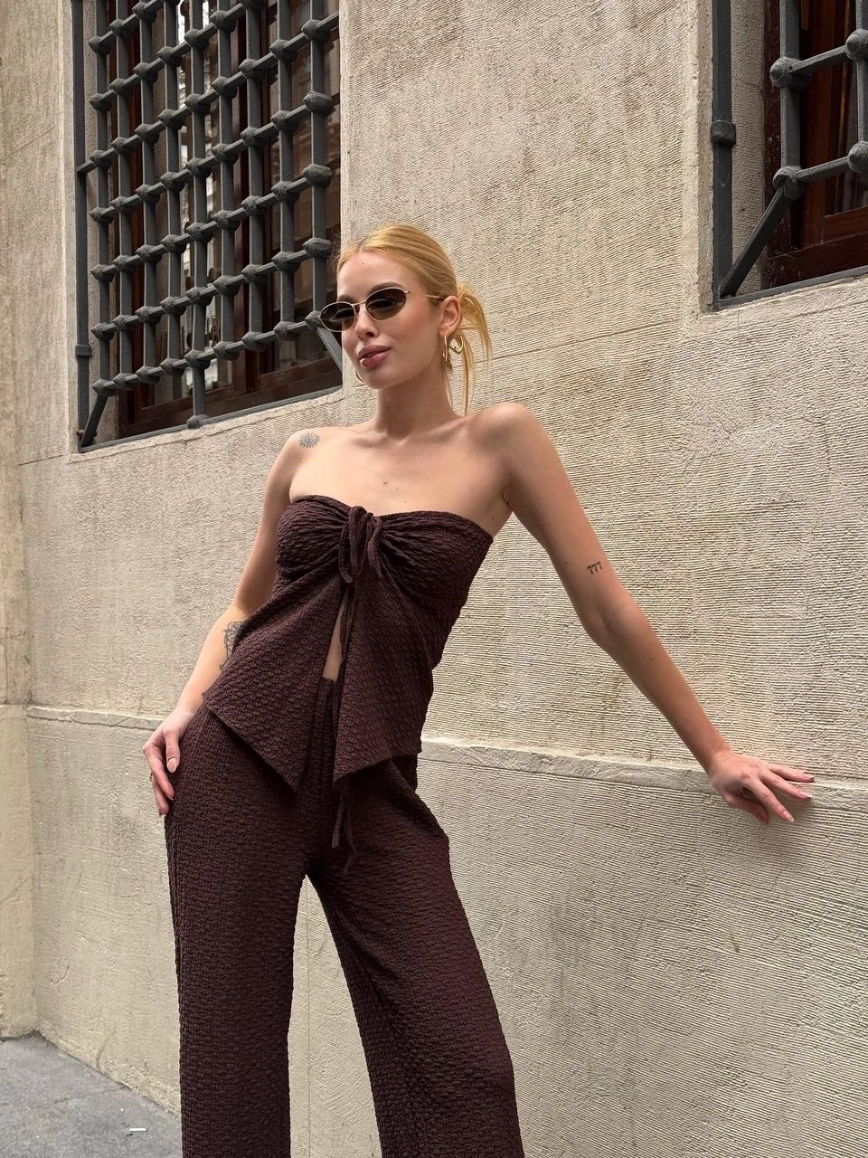 Kadın Kahverengi Boyundan Bağlamalı Staplez Bluz HZL25S-ZK13581