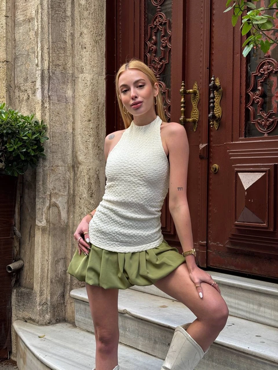 Kadın Krem Boyundan Bağlamalı Gofre Kumaş Bluz HZL25S-ZK13631