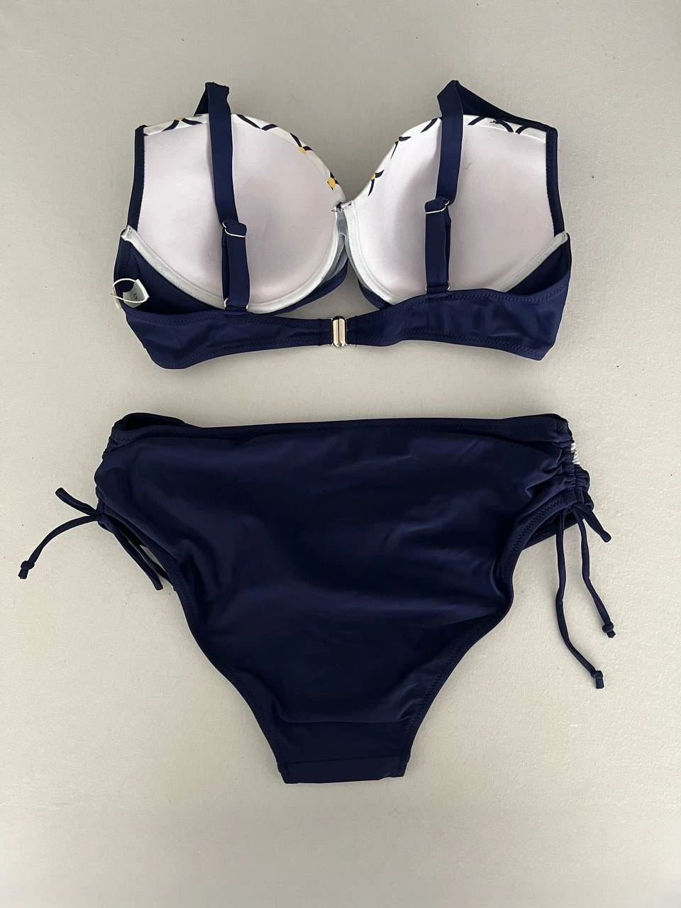 Kadın Lacivert Beyaz Etnik Desenli Bikini Takım HZL25S-LC2220