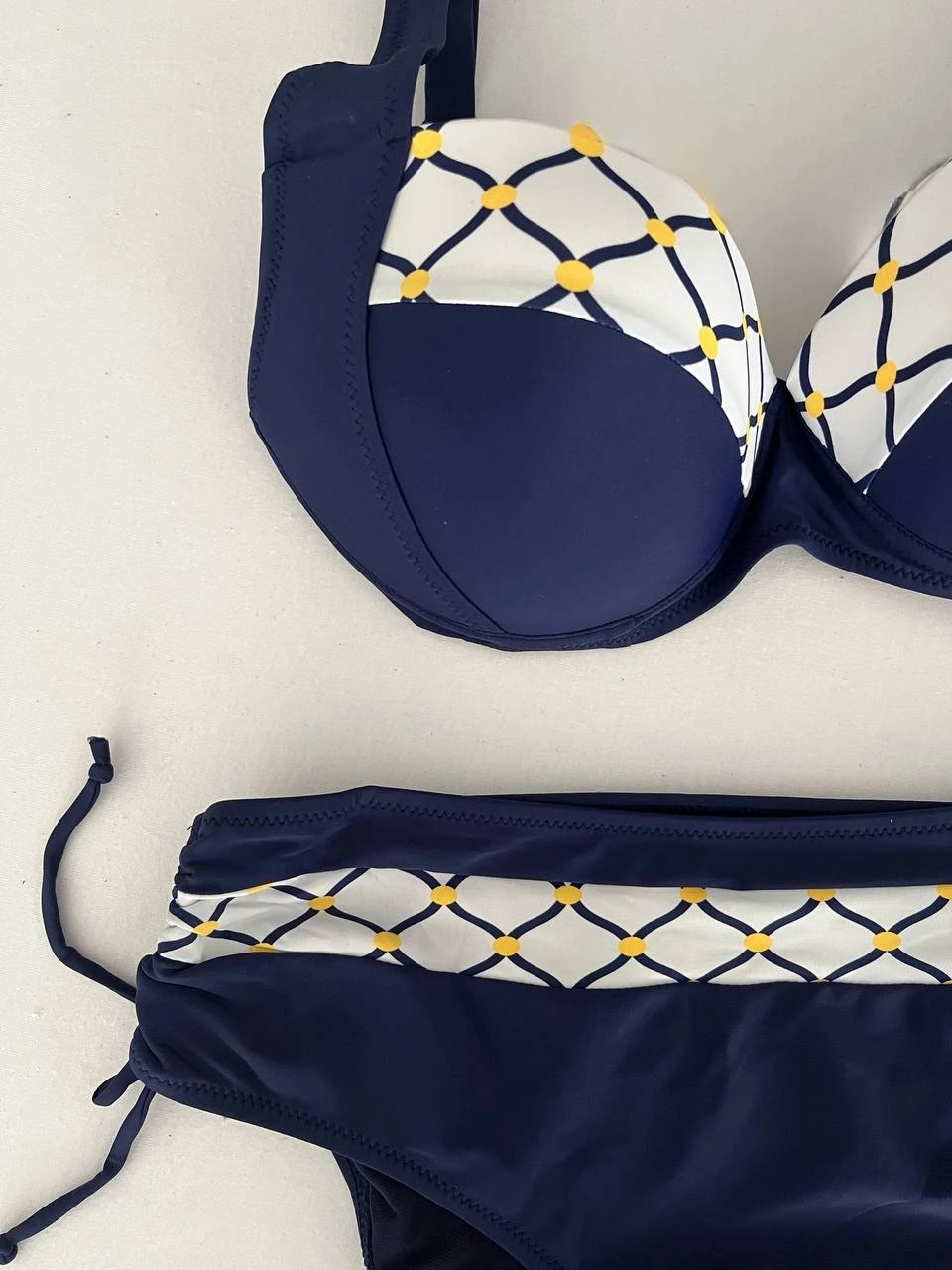 Kadın Lacivert Beyaz Etnik Desenli Bikini Takım HZL25S-LC2220