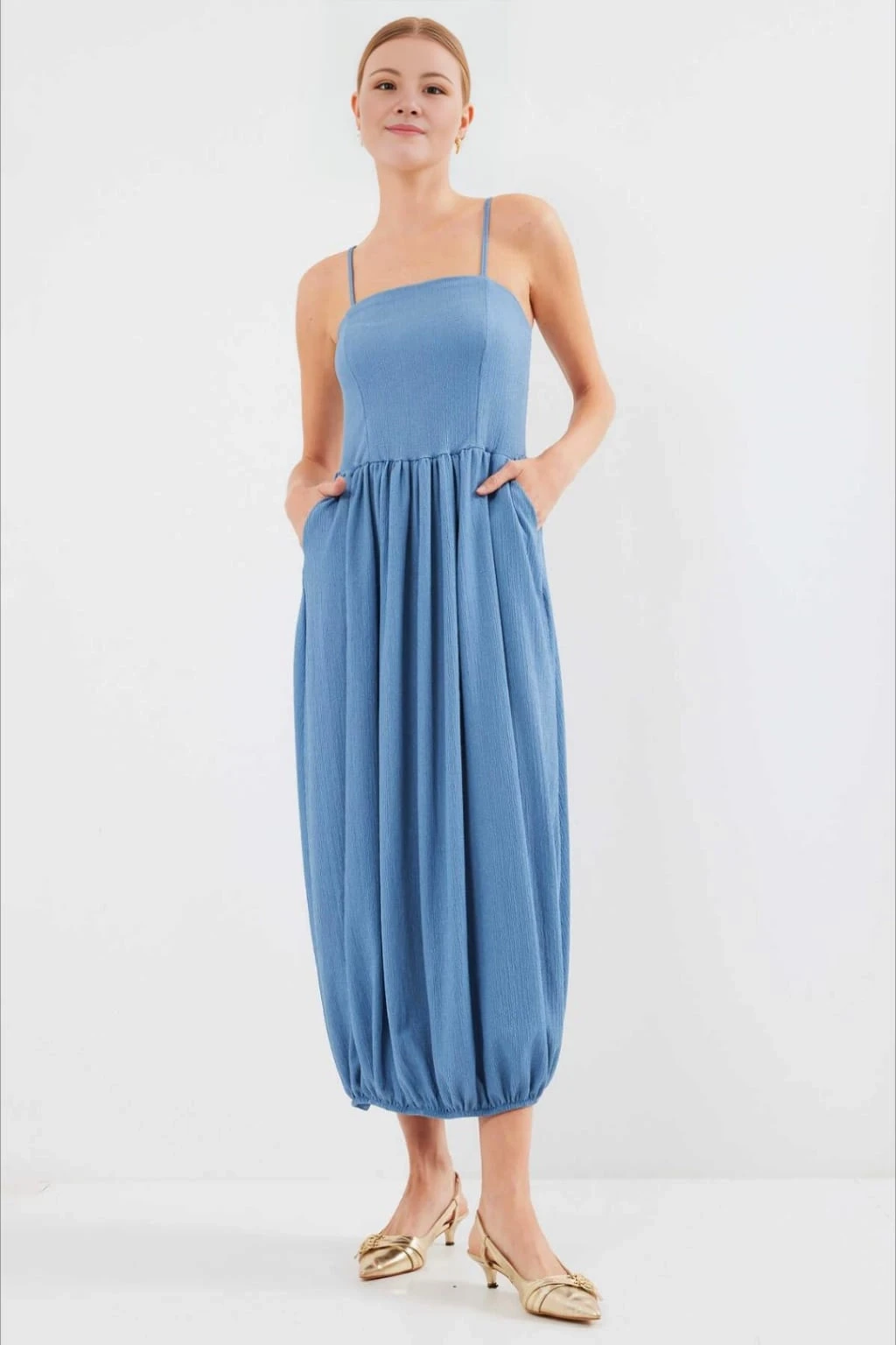 Kadın Mavi Ayarlanabilir Askılı Paçası Lastikli Slopet Elbise HZL24S-BD124921
