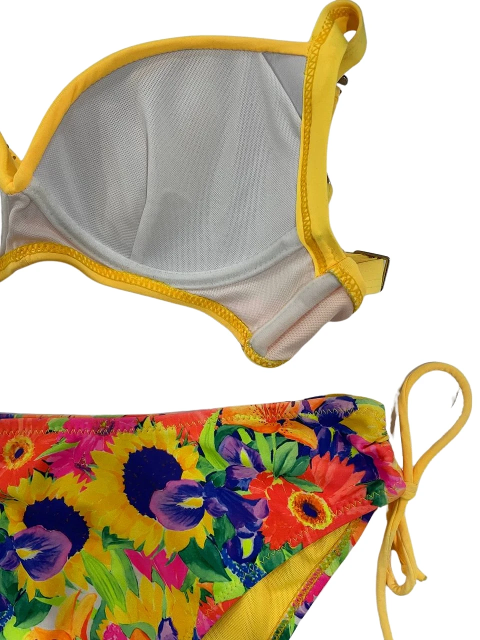 Kadın Sarı Çiçek Desenli Taş İşlemeli  Astarlı Bikini Takım HZL25S-LC3313
