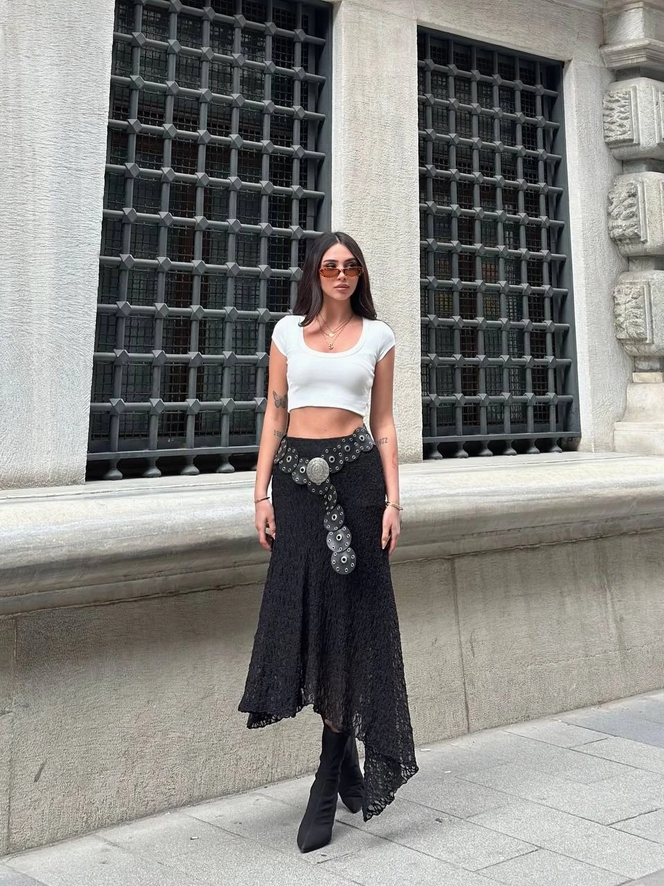 Kadın Siyah Asimetrik Kesim Astarlı Dantel Etek HZL25S-ZK13571