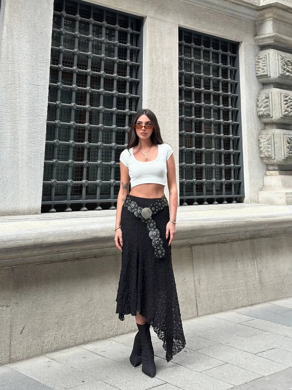 Kadın Siyah Asimetrik Kesim Astarlı Dantel Etek HZL25S-ZK13571