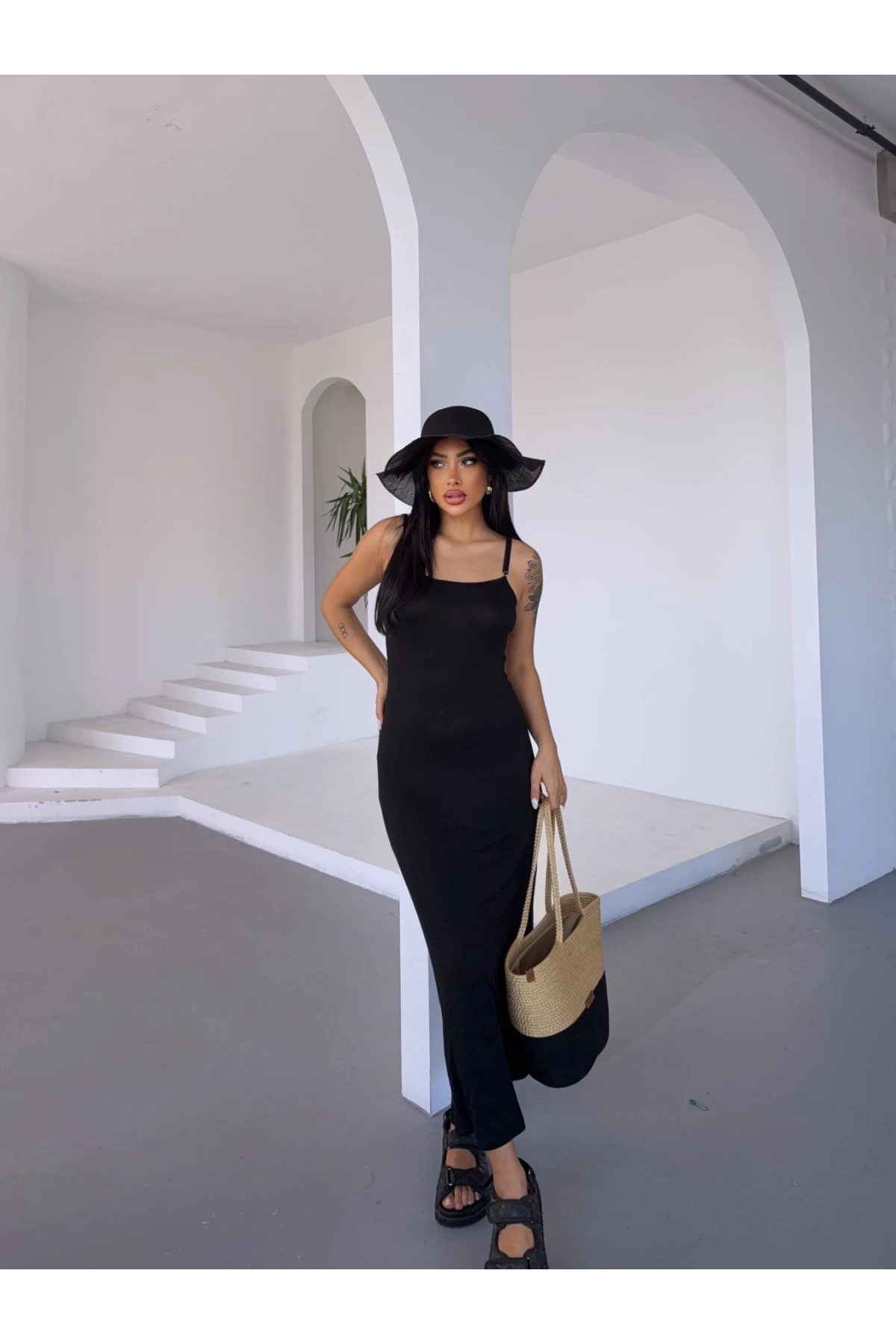 Kadın Siyah Ayarlanabilir Askılı Midi Boy Elbise HZL25S-FRY122921