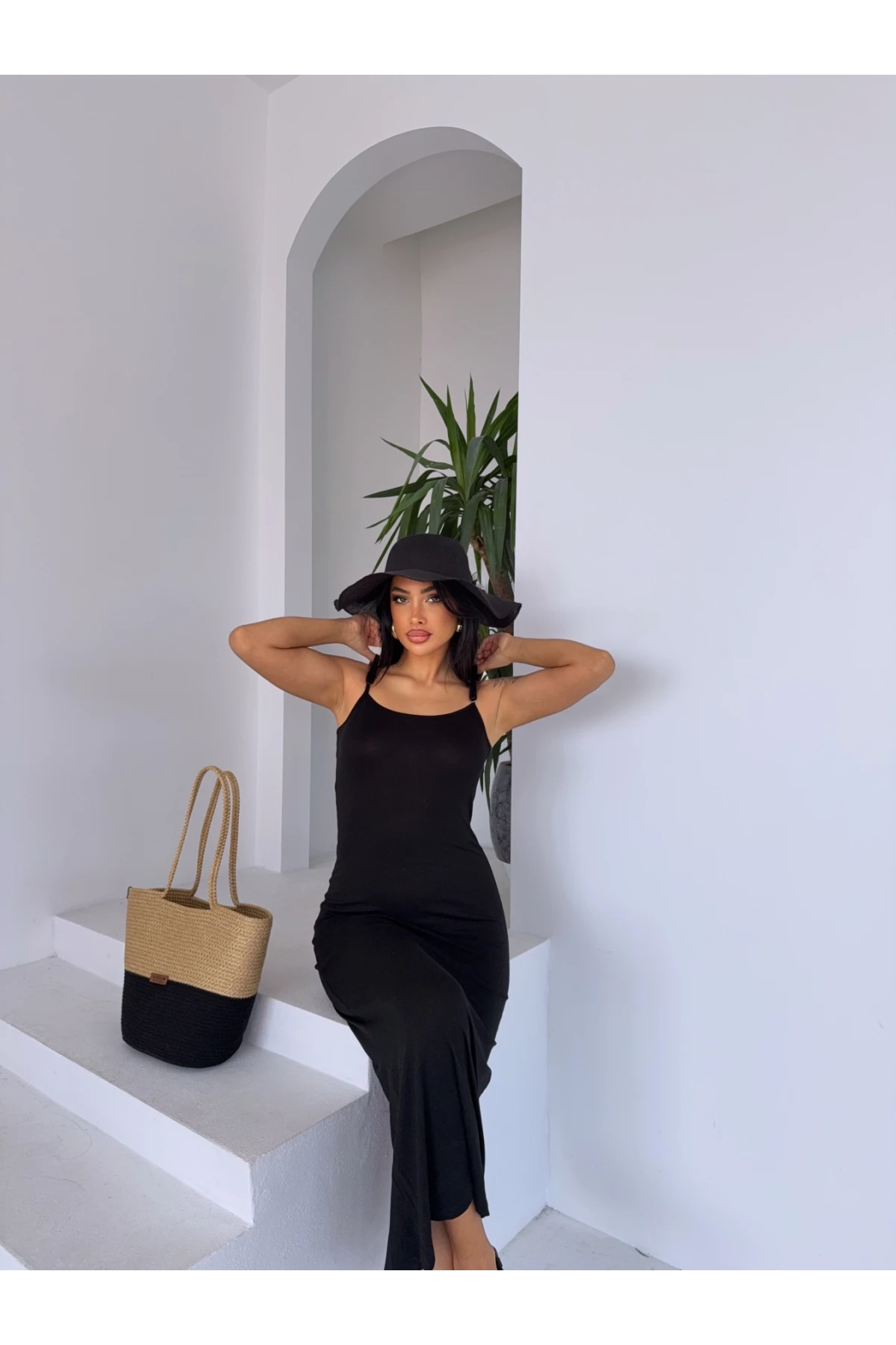 Kadın Siyah Ayarlanabilir Askılı Midi Boy Elbise HZL25S-FRY122921