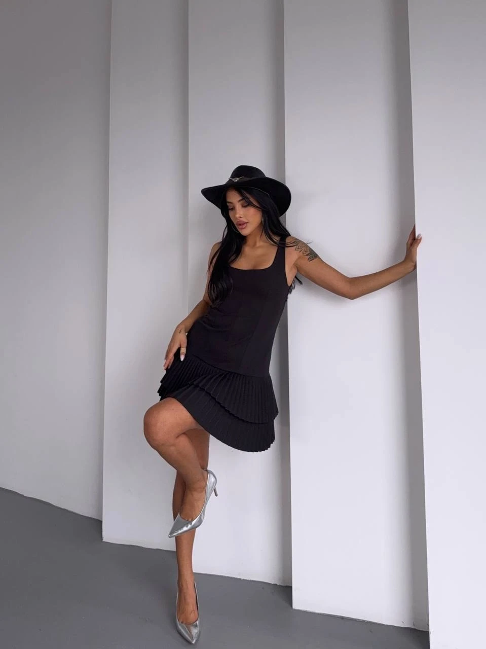 Kadın Siyah Pileli Şortlu Mini Elbise HZL25S-FRY122991