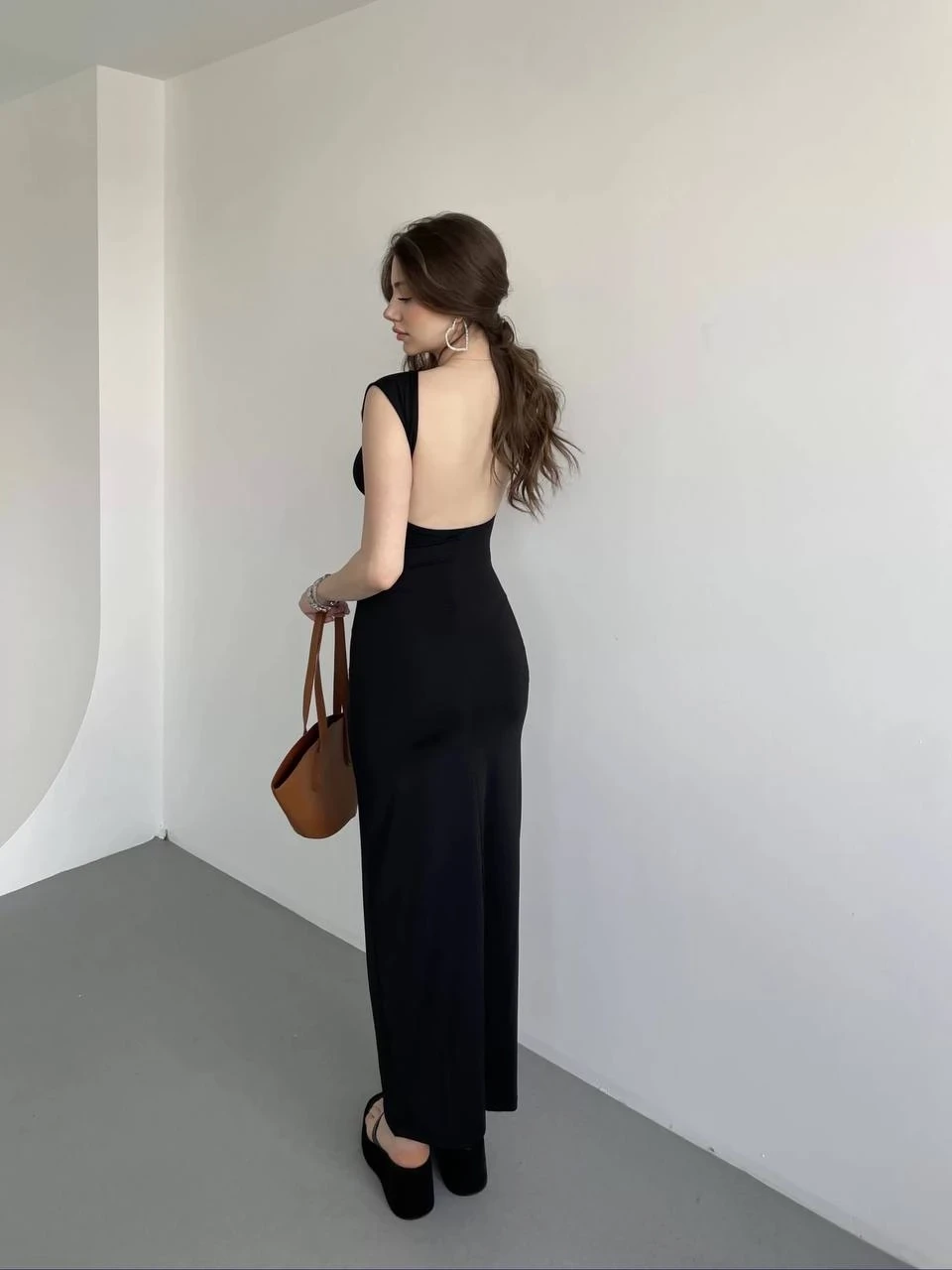 Kadın Siyah Sırt Dekolteli Yumuşak Dokulu Elbise HZL25S-ZK13321