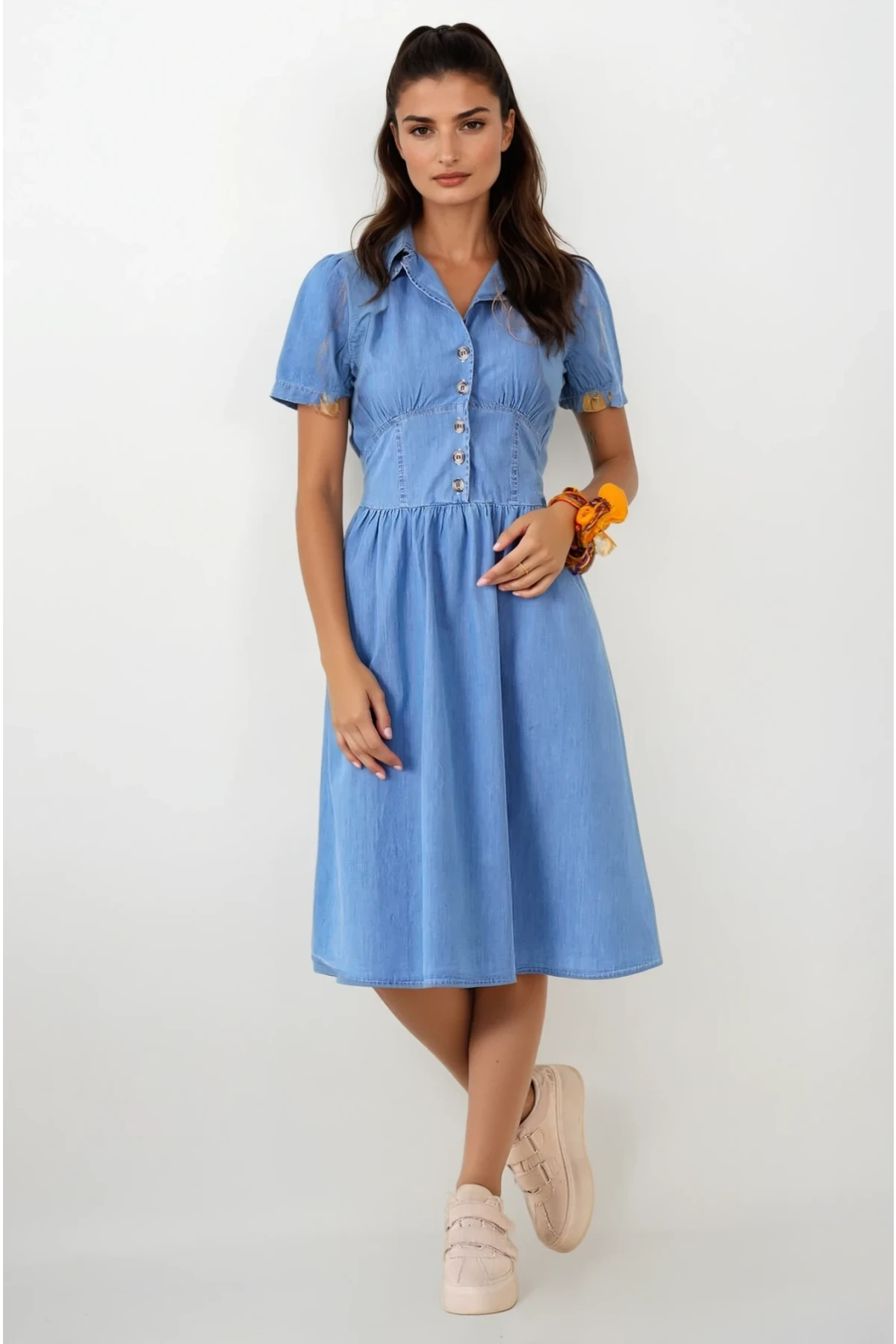 Kadın Açık Mavi Kısa Kollu Beli lastikli Yarım Düğmeli Göğüs Pensli Kot Elbise HZL22S-BD122101