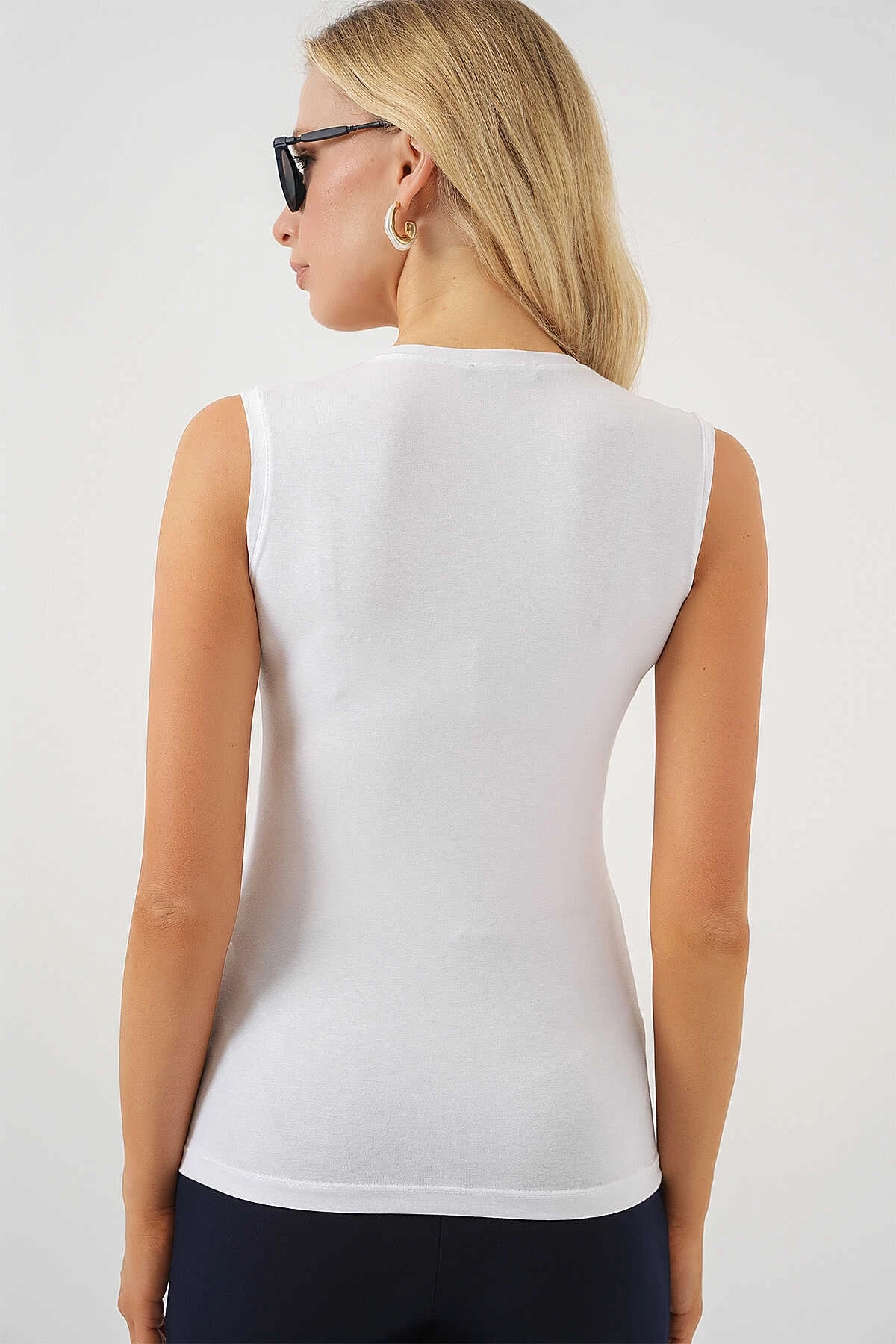 Kadın Beyaz Basic Sıfır Kol Body HZL25S-BD143471