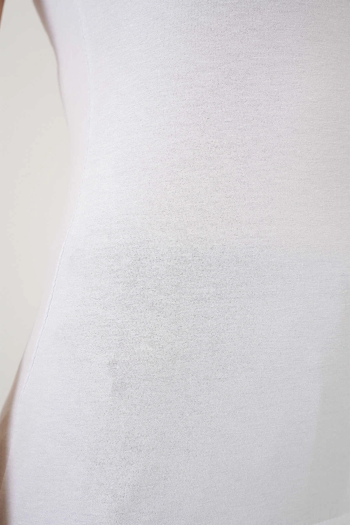 Kadın Beyaz Basic Sıfır Kol Body HZL25S-BD143471