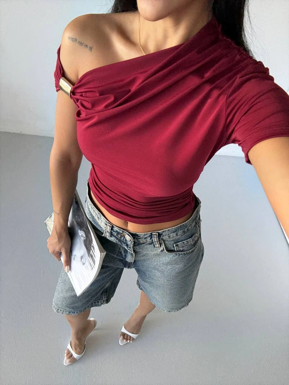 Kadın Bordo Asimetrik Drapelim Omuz Aksesuarlı Sandy Bluz HZL25S-FRY123231