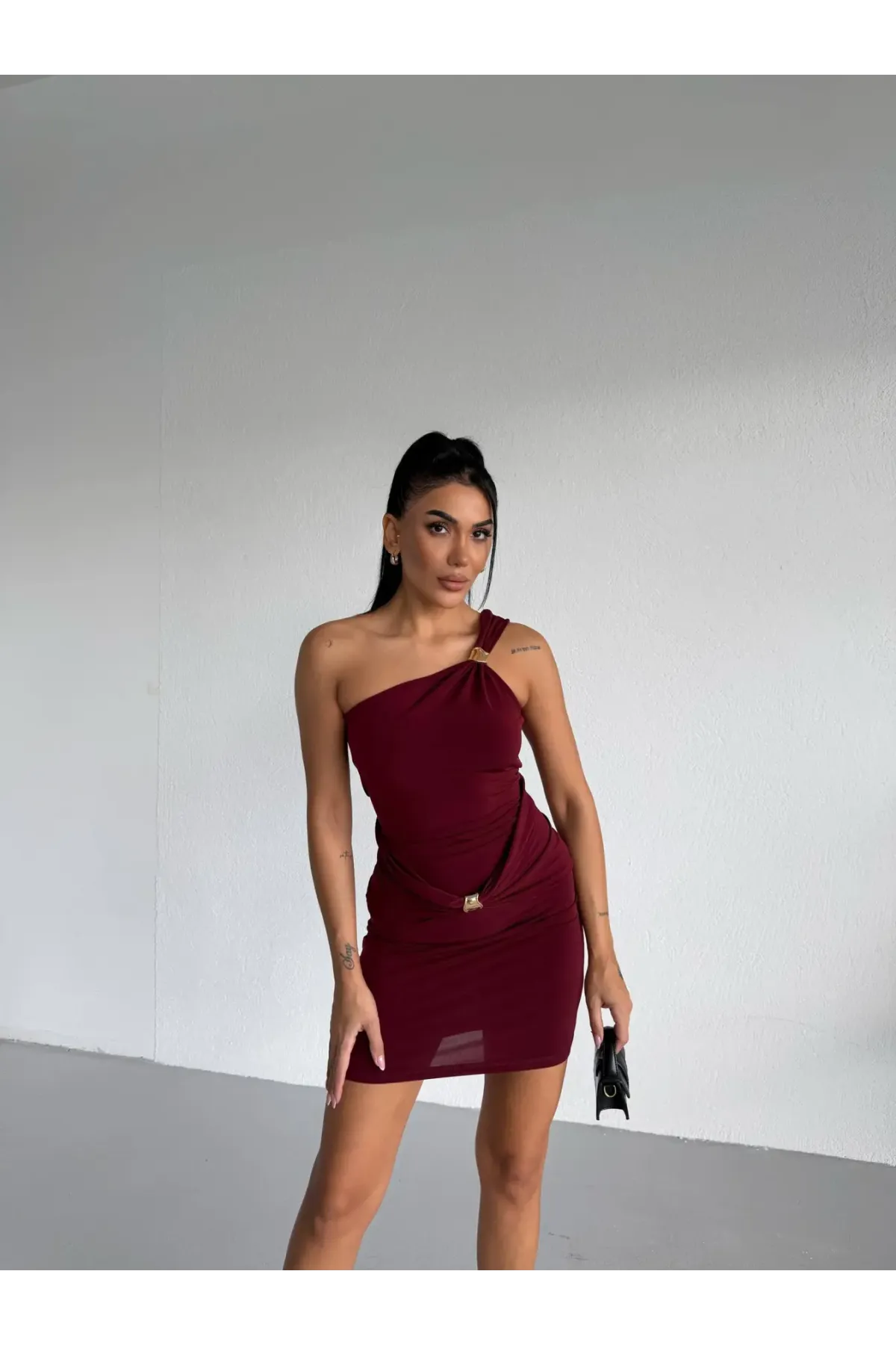 Kadın Bordo Tek Omuz Gold Aksesuarlı Sandy Mini Elbise HZL26W-FRY123781