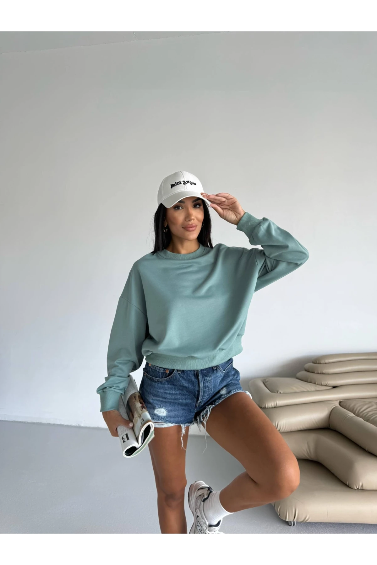 Kadın Çağla Yeşil Bisiklet Yaka 2 İplik Sweatshirt HZL25W-FRY123391