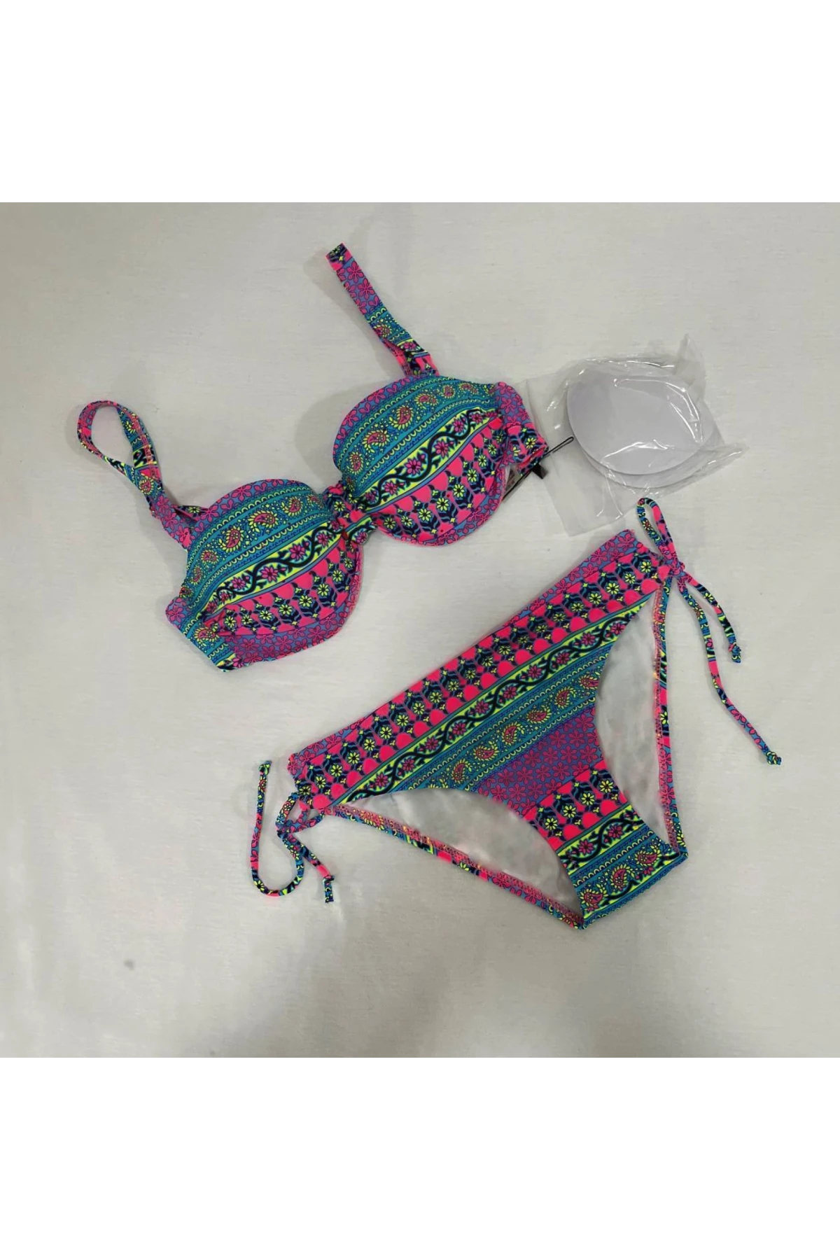 Kadın Fuşya Çok Renkli Etnik Desen Atarlı Bikini Takımı HZL25S-LC8004