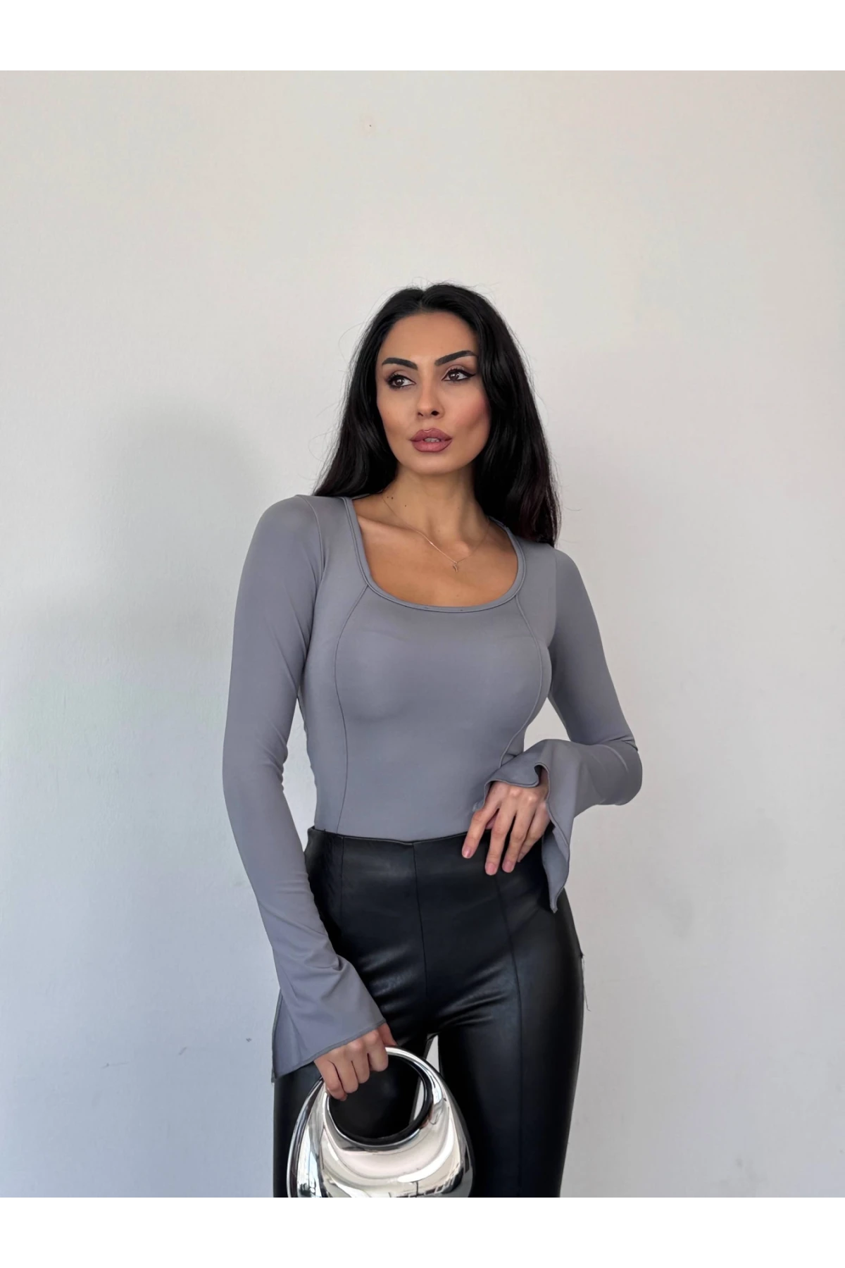 Kadın Gri Uzun Kollu Arkası Bağlamalı Fit Kesim Crop Bluz HZL25W-FRY122771