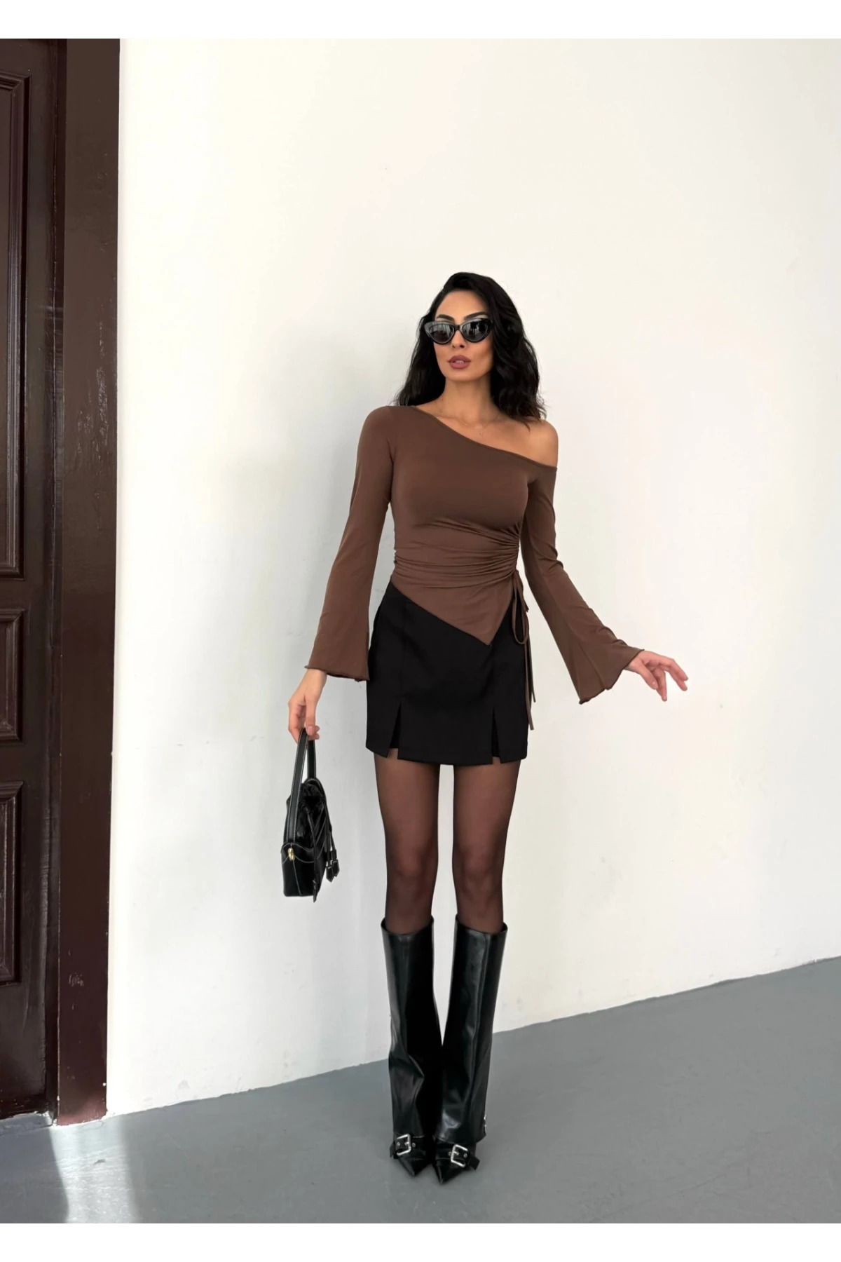 Kadın Kahve Asimetrik Kesim İspanyol Kol Beli Büzgülü Sandy Bluz HZL25W-FRY123591