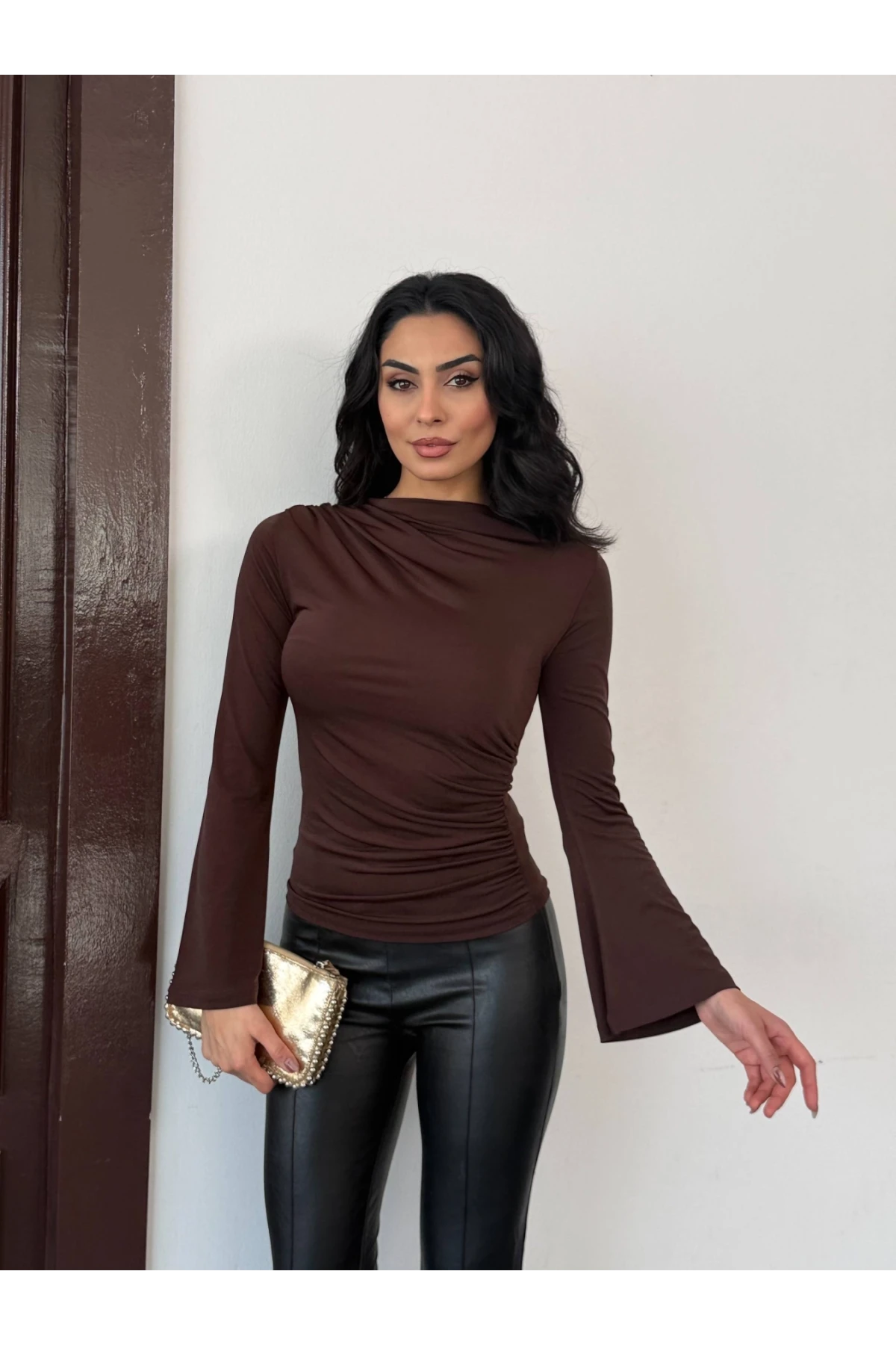 Kadın Kahverengi Drape Detaylı İspanyol Kol Sany Bluz HZL25W-FRY123431