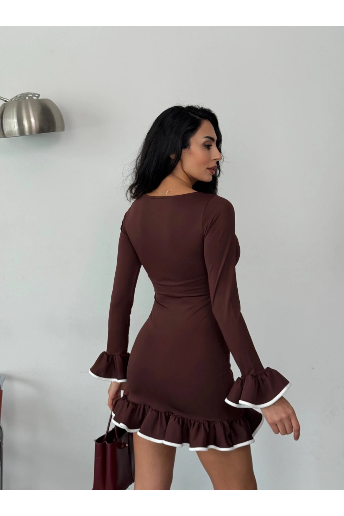 Kadın Kahverengi Uzun Kollu Volanlı ve Biyeli Dalgıç Kumaş Mini Elbise HZL25W-FRY123401