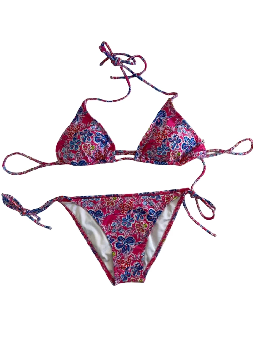 Kadın Pembe Çiçek Desenli Boyundan İp Bağlamalı Üçgen Bikini Takımı HZL25S-LC5005