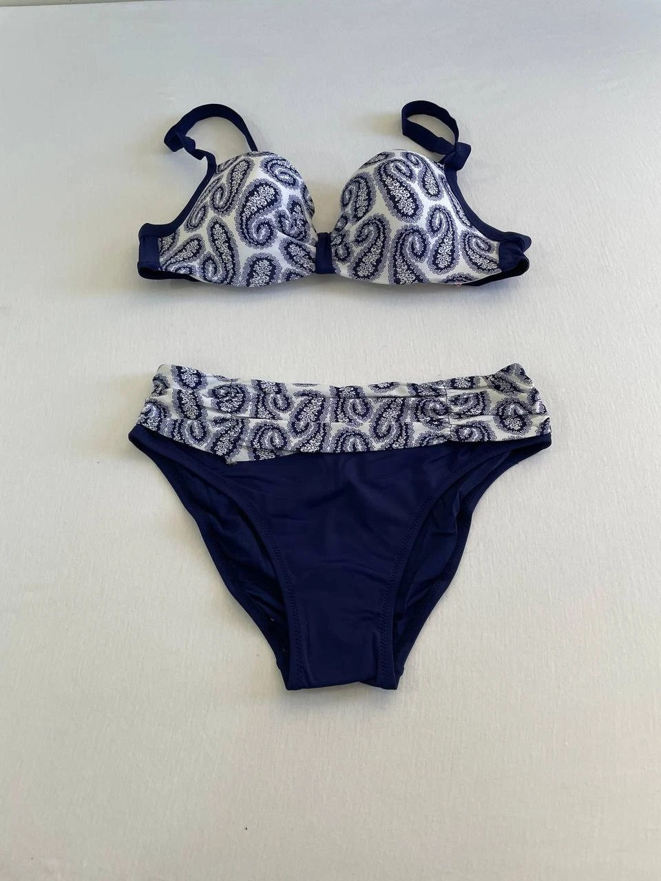 Kadın Lacivert Beyaz Etnik Desen Bikini Takımı HZL25S-LC213