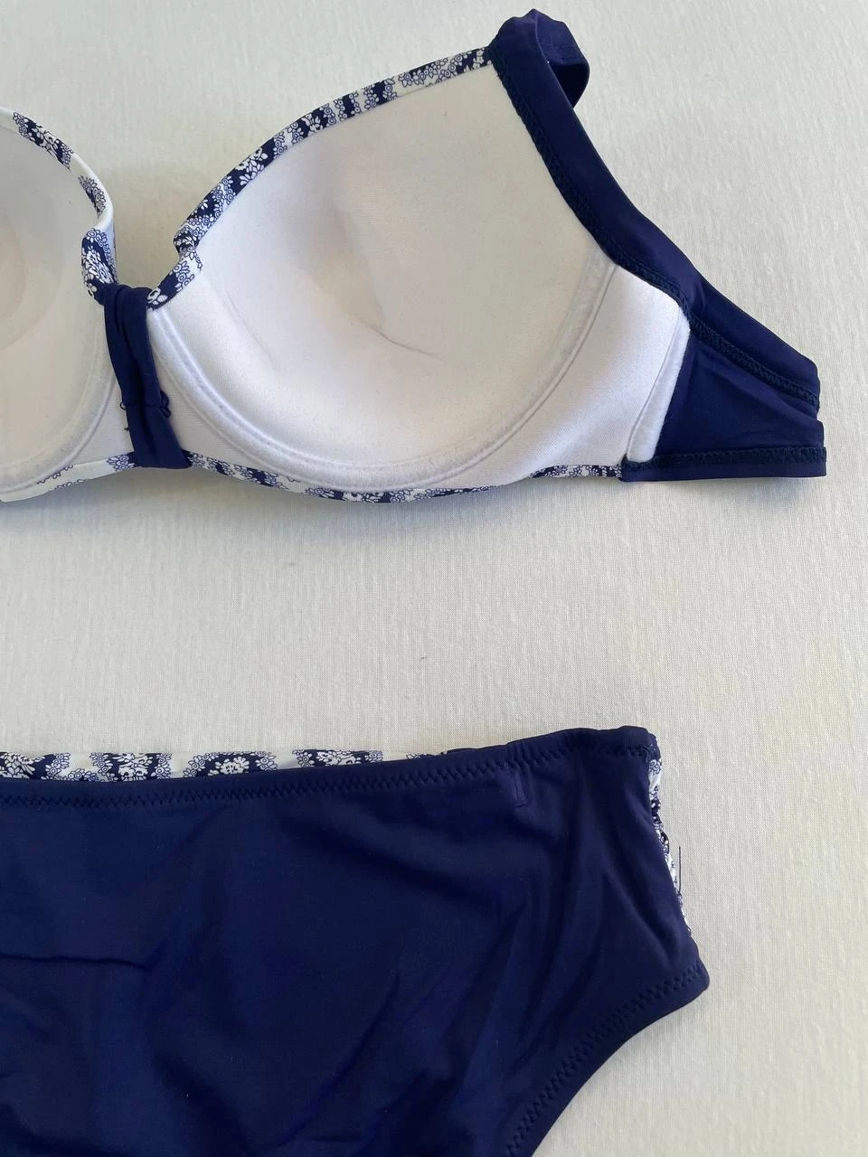 Kadın Lacivert Beyaz Etnik Desen Bikini Takımı HZL25S-LC213