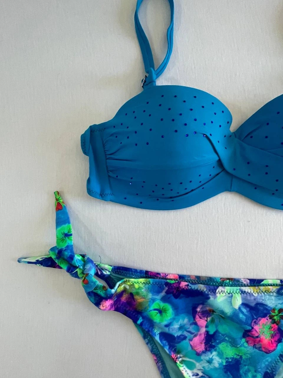 Kadın Mavi Taş İşlemeli Desenli Astarlı Bikini Takım HZL25S-LC203