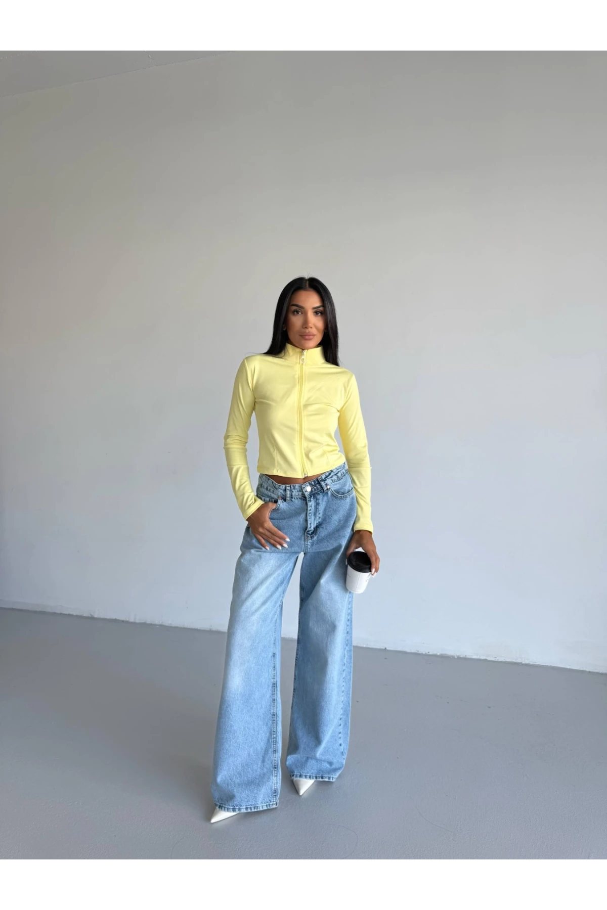 Kadın Sarı Dalgıç Kumaş Fermuar Kapamalı Parmak Geçirmeli Sweatshirt HZL25W-FRY123441