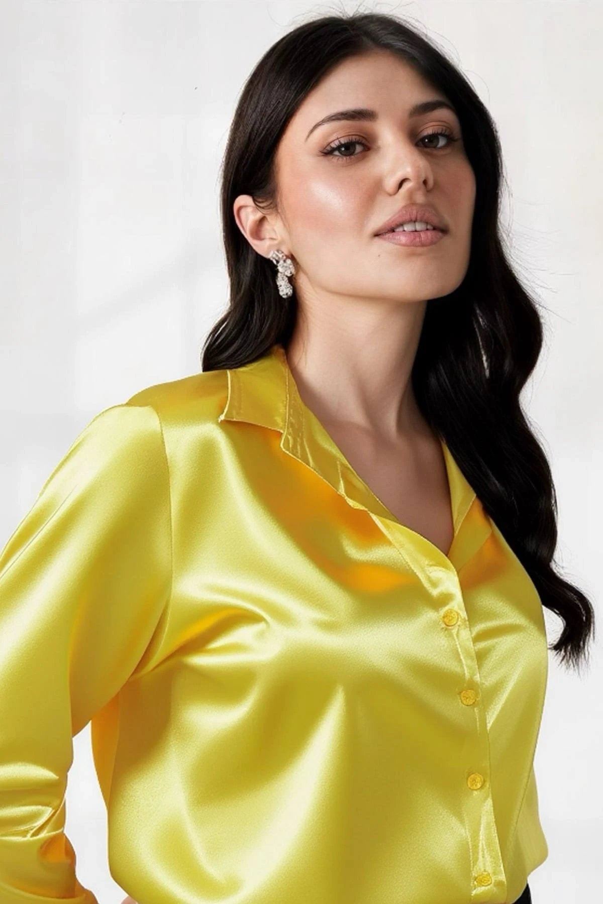 Kadın Sarı Hafif Dökümlü Saten Yüzeyli Gömlek Hzl22w-bd139641