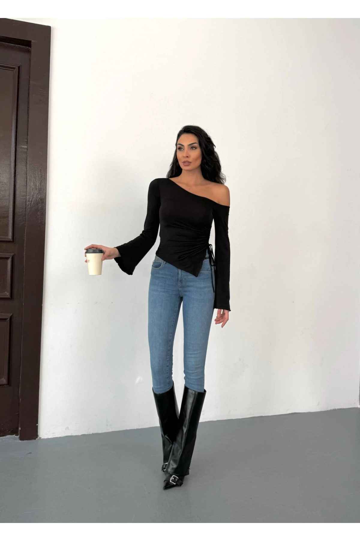 Kadın Siyah Asimetrik Kesim İspanyol Kol Beli Büzgülü Sandy Bluz HZL25W-FRY123591