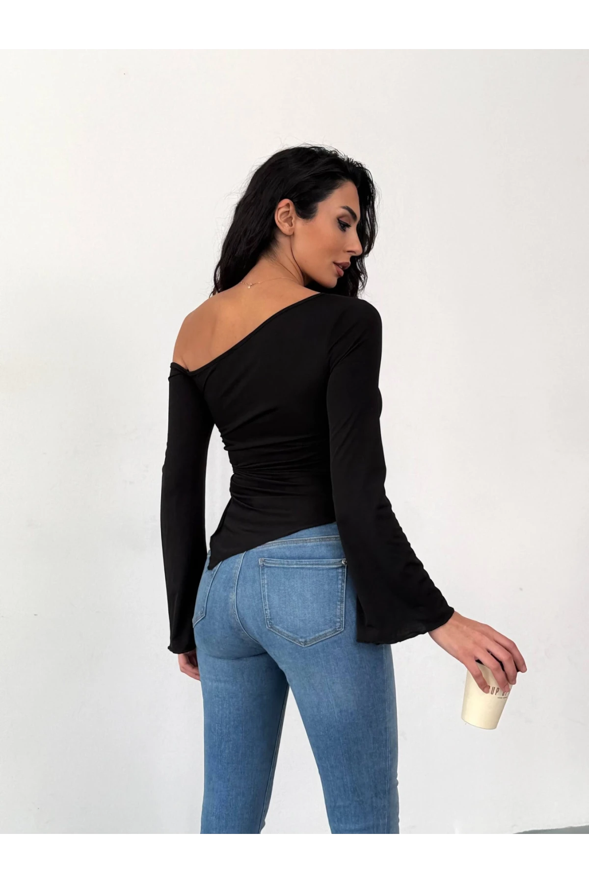 Kadın Siyah Asimetrik Kesim İspanyol Kol Beli Büzgülü Sandy Bluz HZL25W-FRY123591