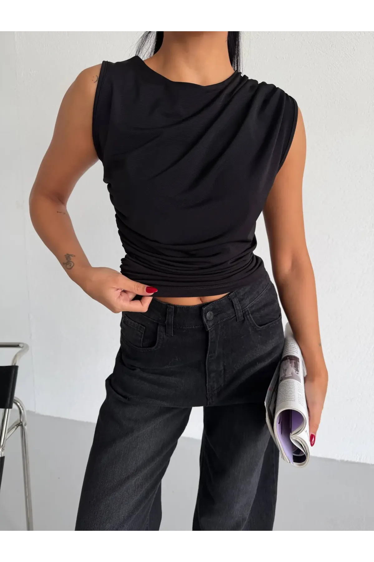 Kadın Siyah Büzgülü Kolsuz Sandy Bluz HZL26W-FRY122751