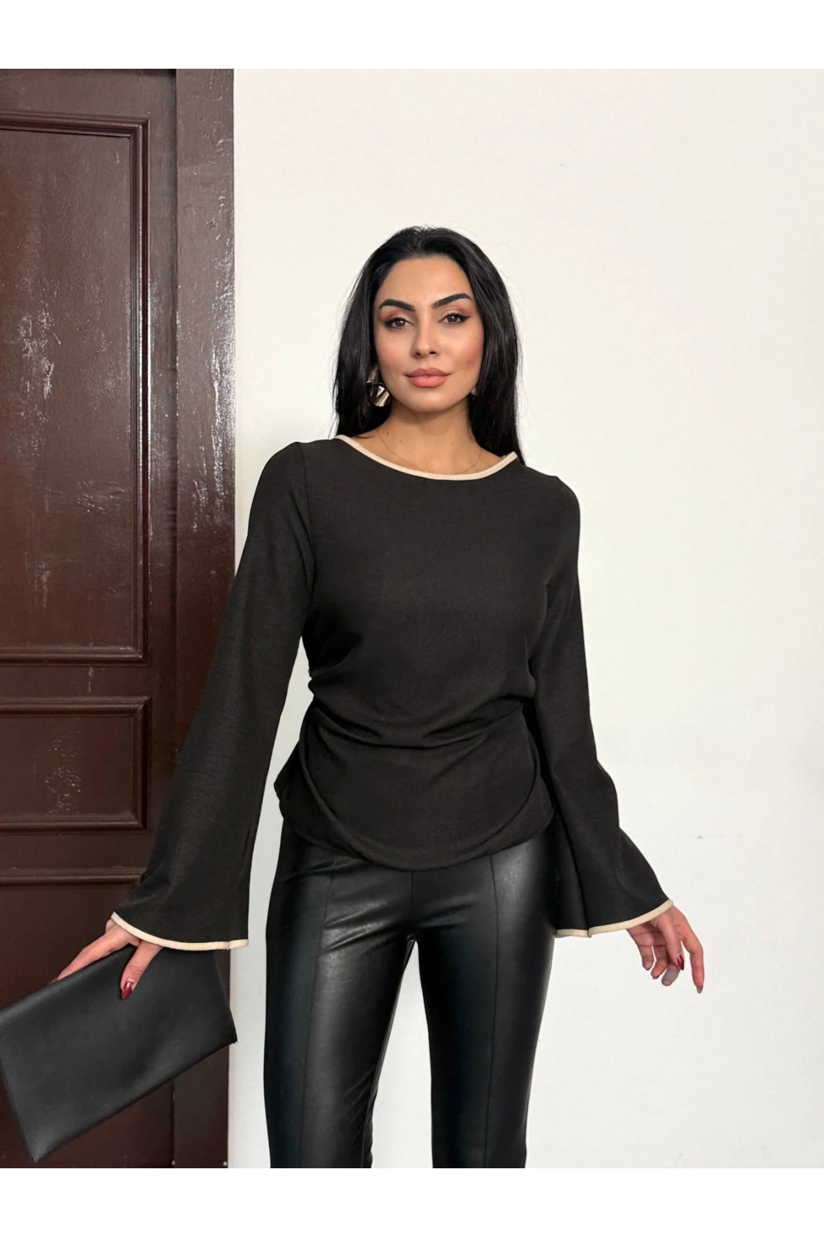 Kadın Siyah İp Bağlamalı Biye Detaylı Uzun Kollu Keten Bluz HZL25W-FRY123691