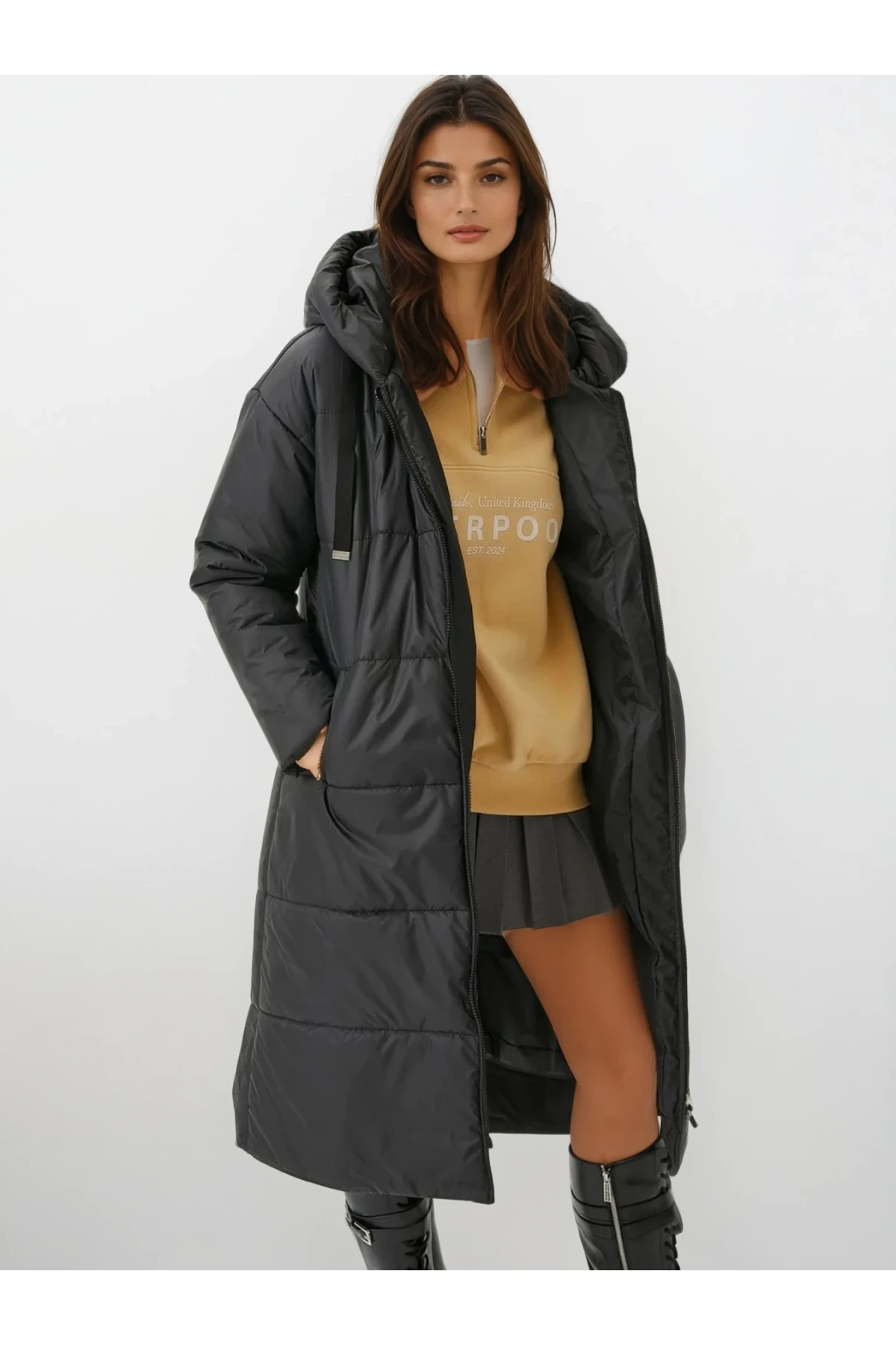 Kadın Siyah Kapşonlu Uzun Oversize Şişme Mont HZL22W-BD151201