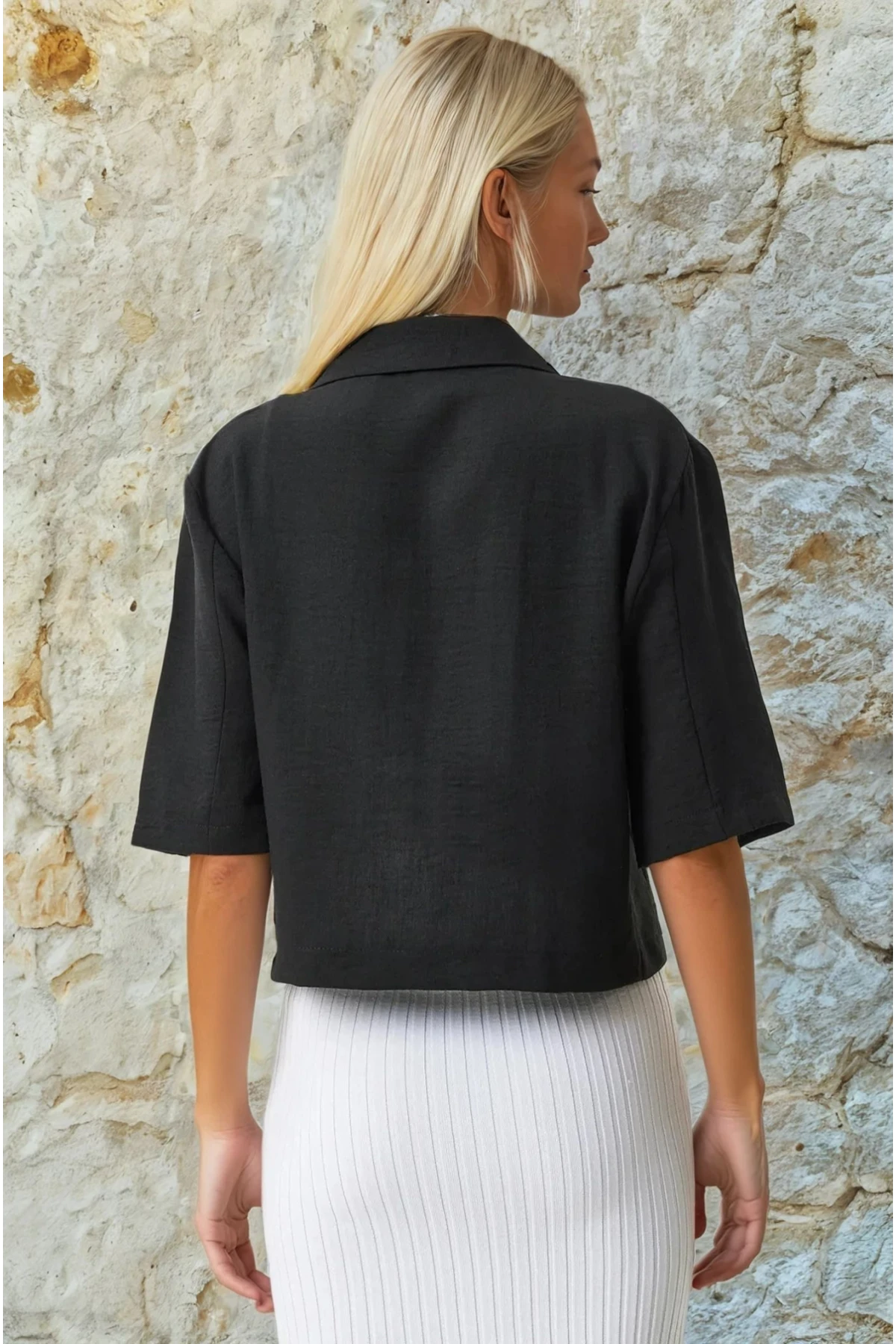 Kadın Siyah Kısa Kollu Şal Yaka Düğmeli Mevsimlik Keten Ayrobin Ceket HZL24S-BD107061