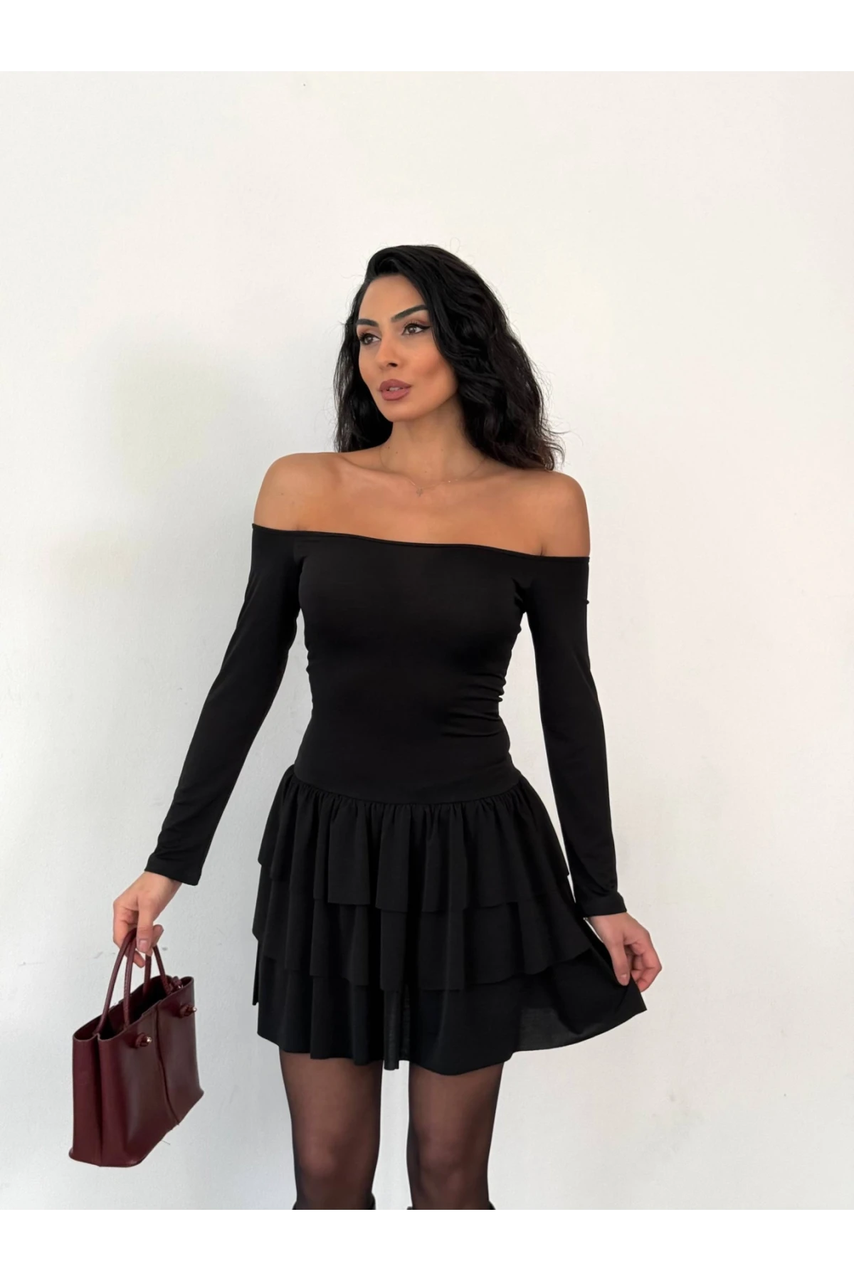 Kadın Siyah Straplez Yaka Kat Kat Etek Detaylı Mini Elbise HZL25W-FRY123581
