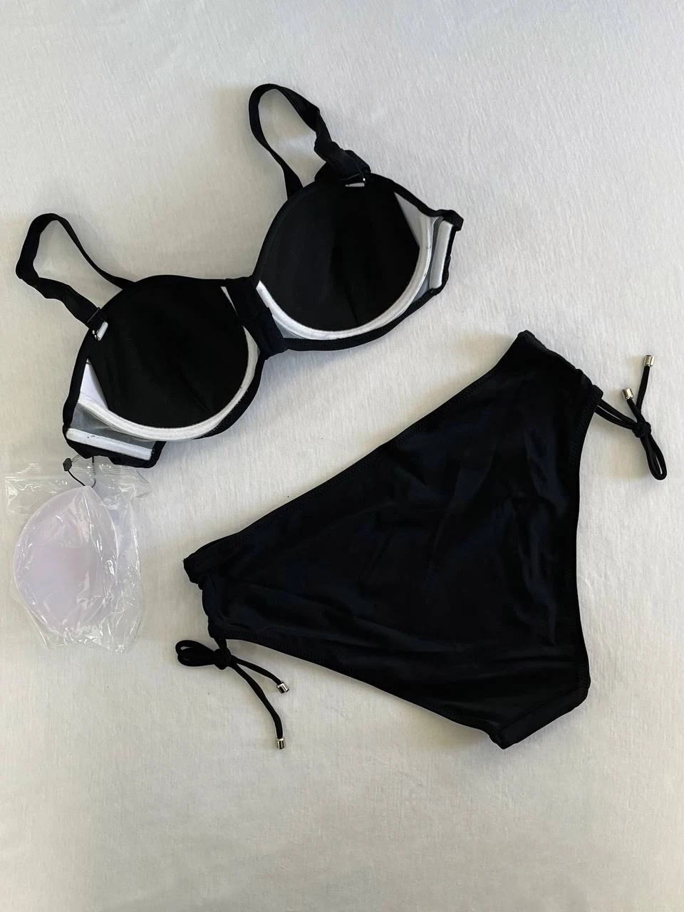 Kadın Siyah Taş İşlemeli Astarlı Bikini Takım HZL25S-LC3361