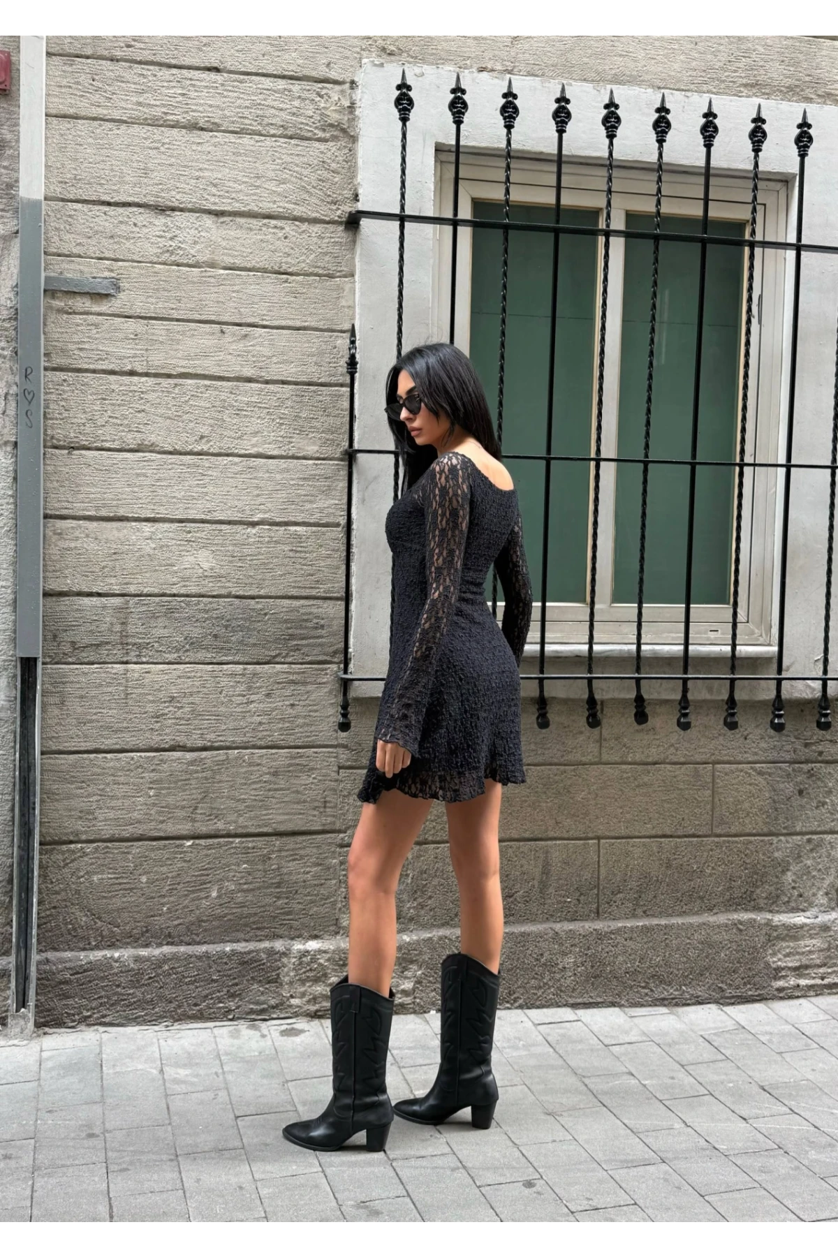 Kadın Siyah Uzun Kollu Dantel Detay Astarlı Kloş Elbise HZL25W-FRY123531