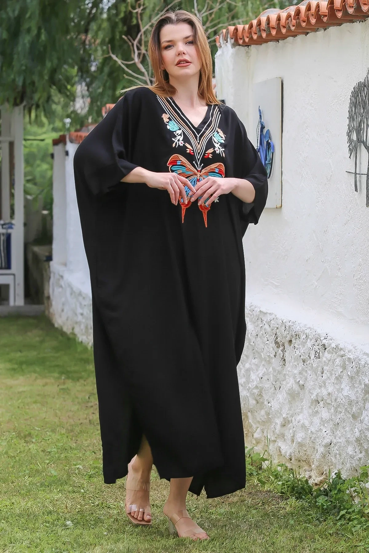 Kadın Siyah V Yaka Yarasa Kol Gizli Cepli Yırtmaçlı Viskon Elbise HZL25S-VM10461