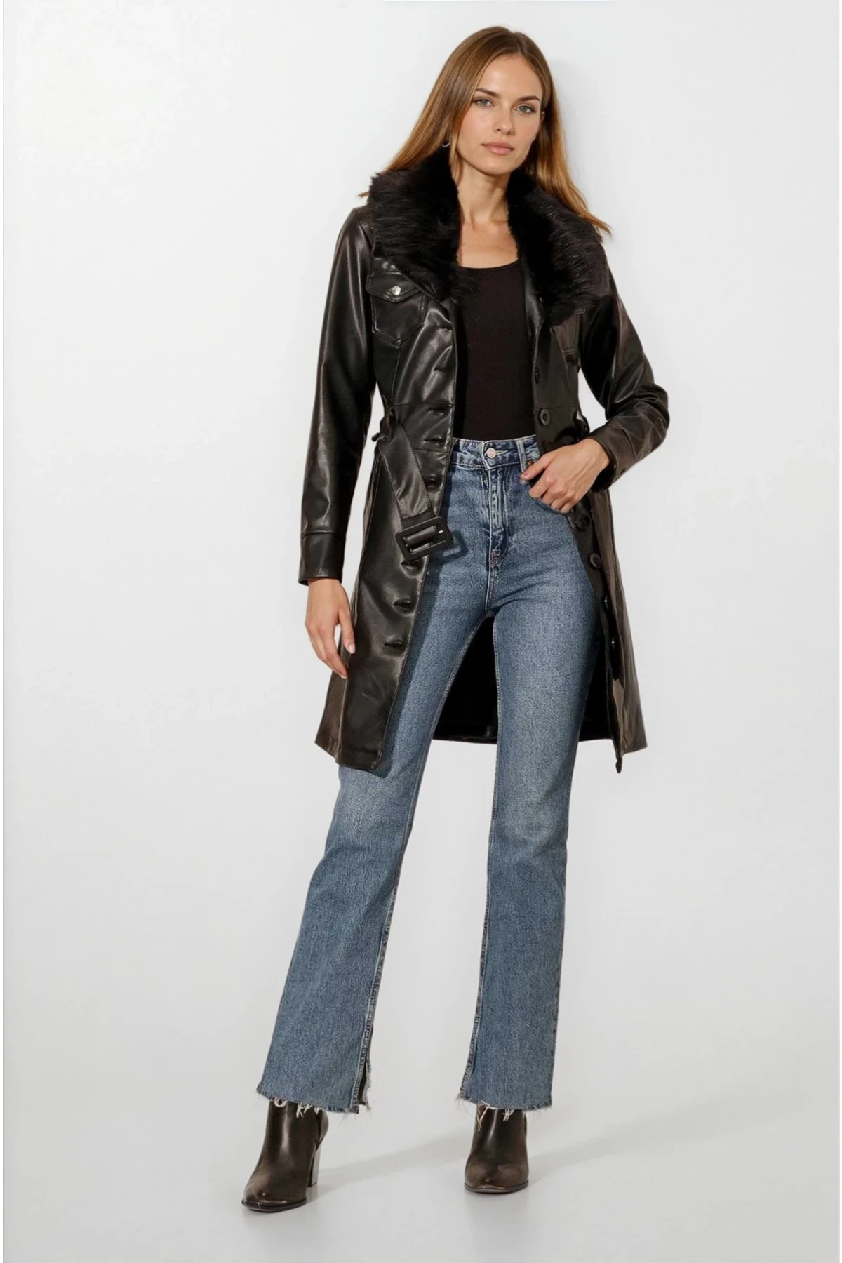 Kadın Siyah Yakası Kürklü Beli Kemerli  İçi Astarlı Suni Deri Mont HZL24W-BD110261