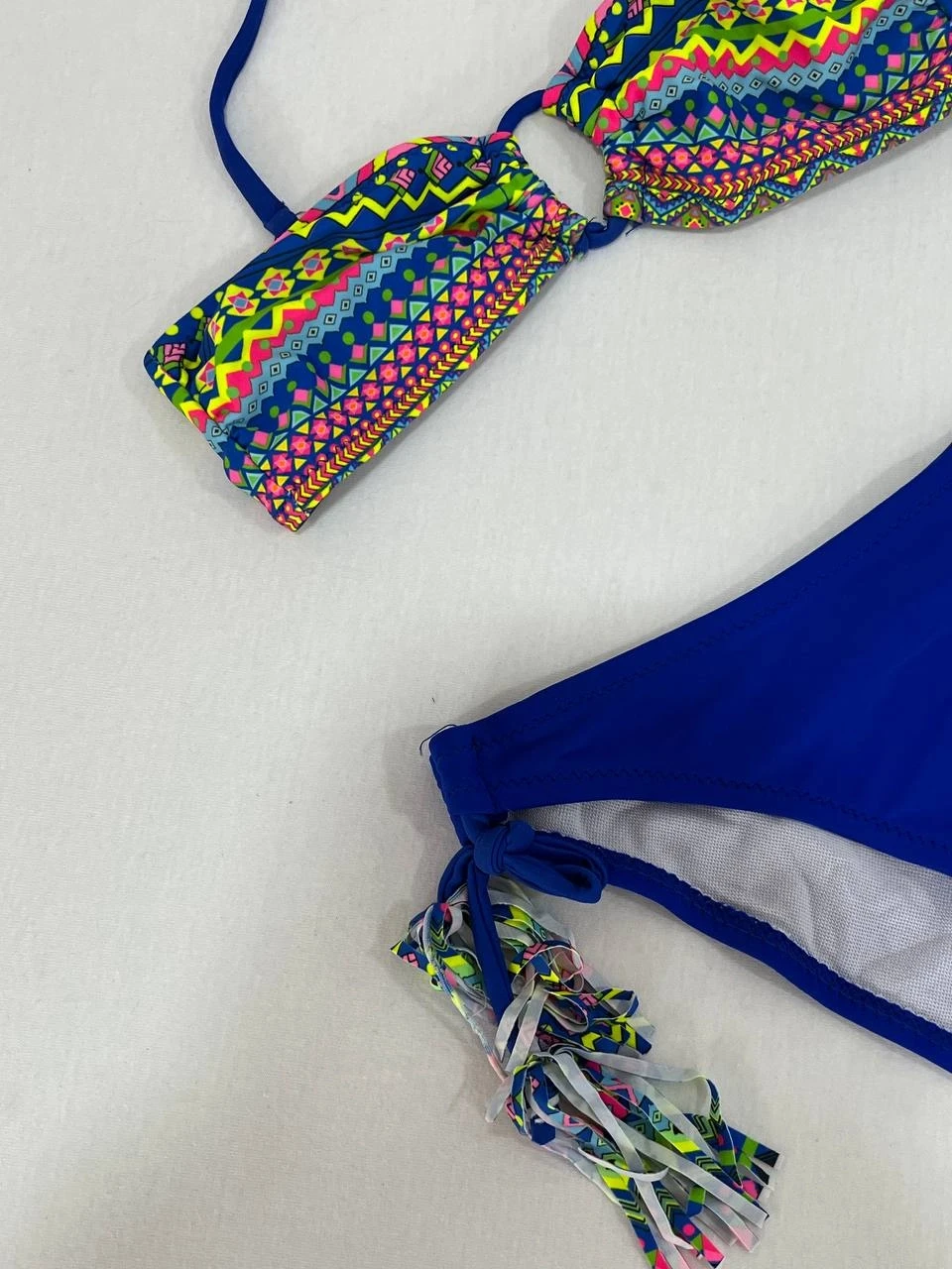 Kız Çocuk Mavi Çok Renkli  İp Detaylı Astarlı 4-12 Yaş Üçgen Bikini Takım HZL24S-LC1904