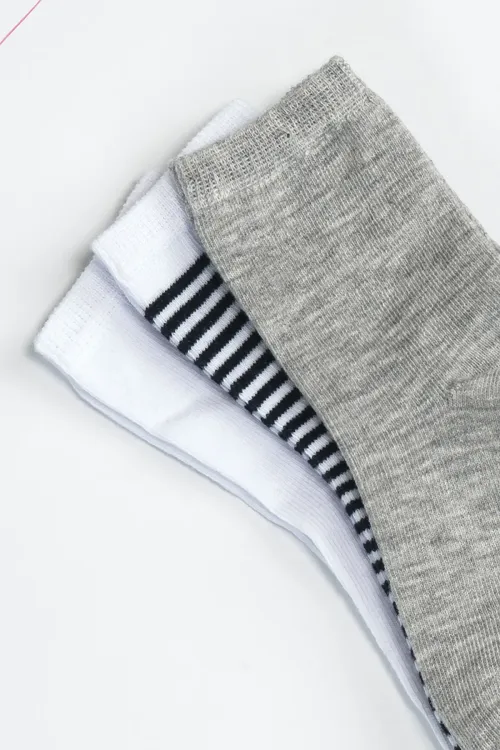 Erkek Çocuk Dikişsiz 3  lü Soket Çorap 3 Yaş - 6 yaş