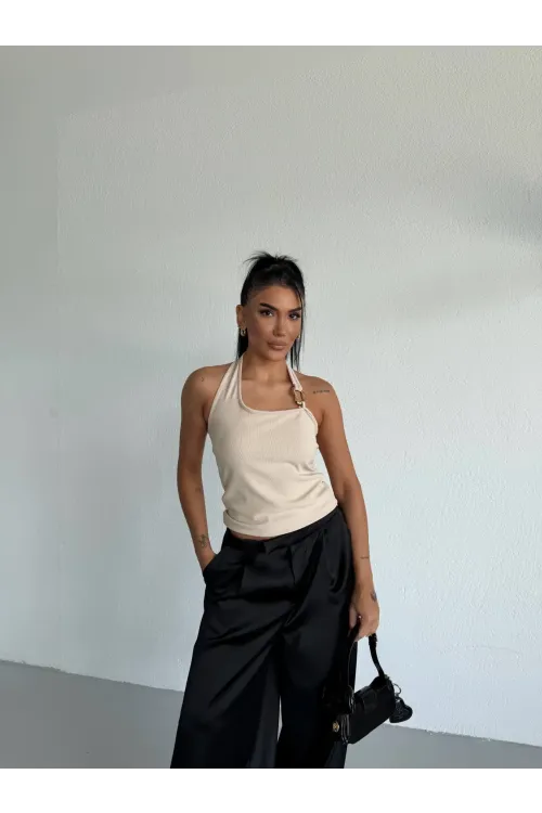 Kadın Bej Ottoman Kumaş Halter Yaka Toka Detay Bluz HZL26W-FRY123321